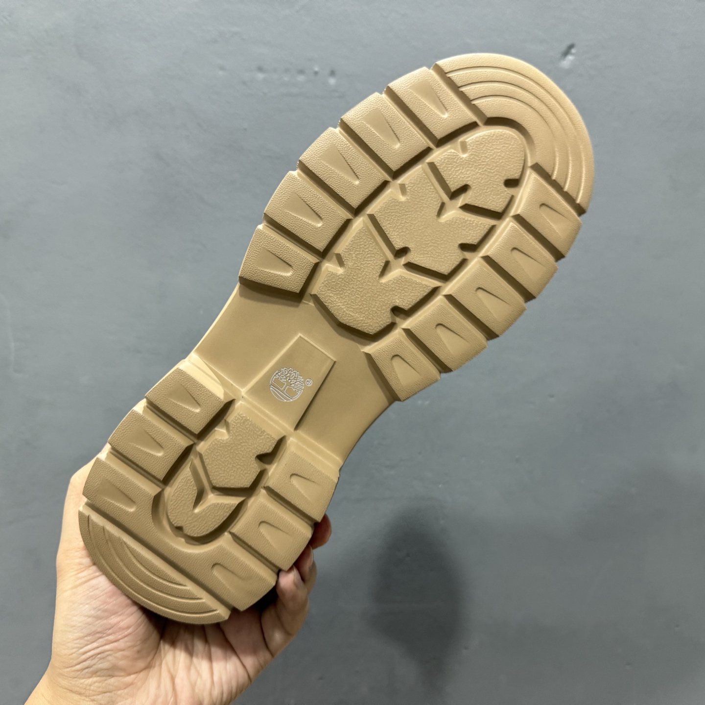 新货Timberland添柏岚/天伯伦户外高帮休闲大黄靴系列