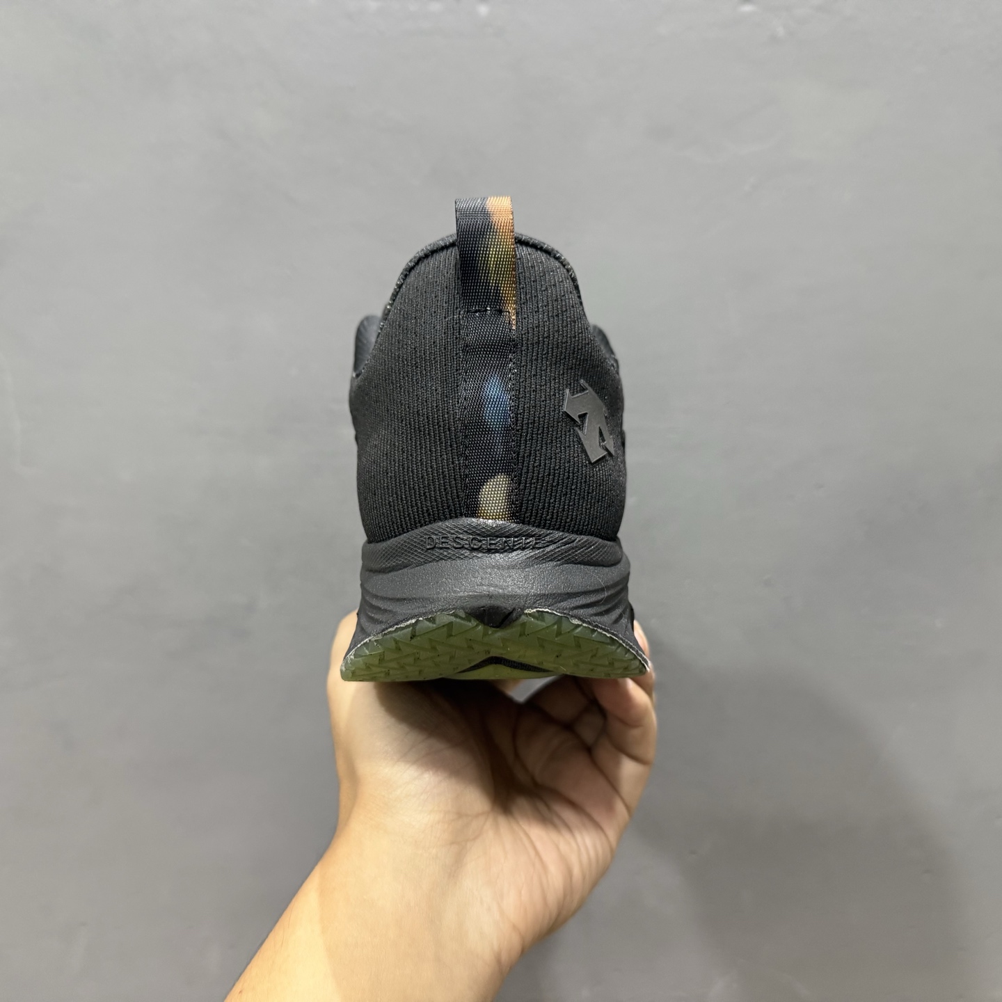 迪桑特DESCENTE RUNNING DFLUID流体鞋缓震BOA TPU防水支撑回弹跑步鞋