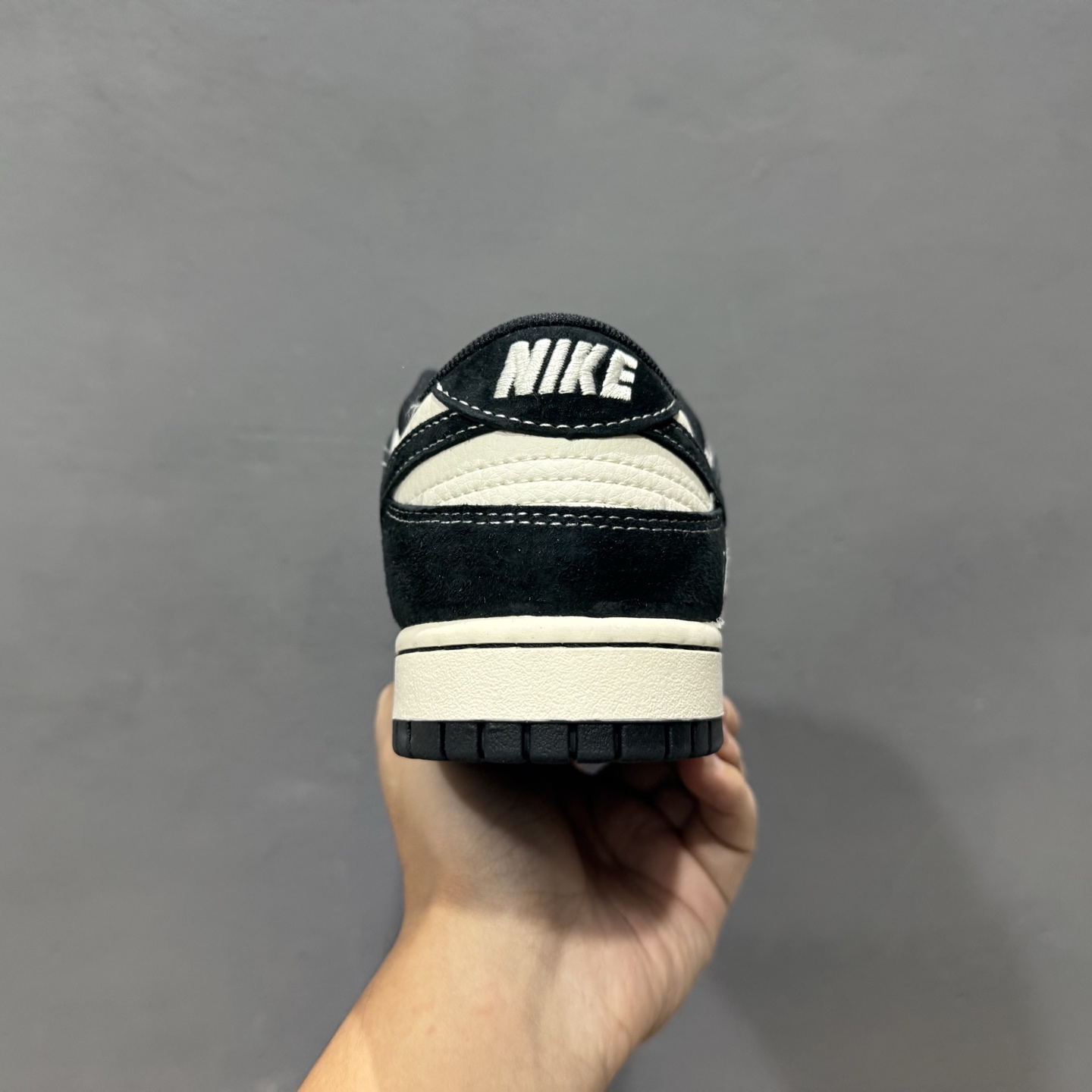 独家实拍Nk SB Dunk Low 斯图西三方联名-贴布黑勾 周年高端定制 低帮休闲板鞋 YX5066-222
