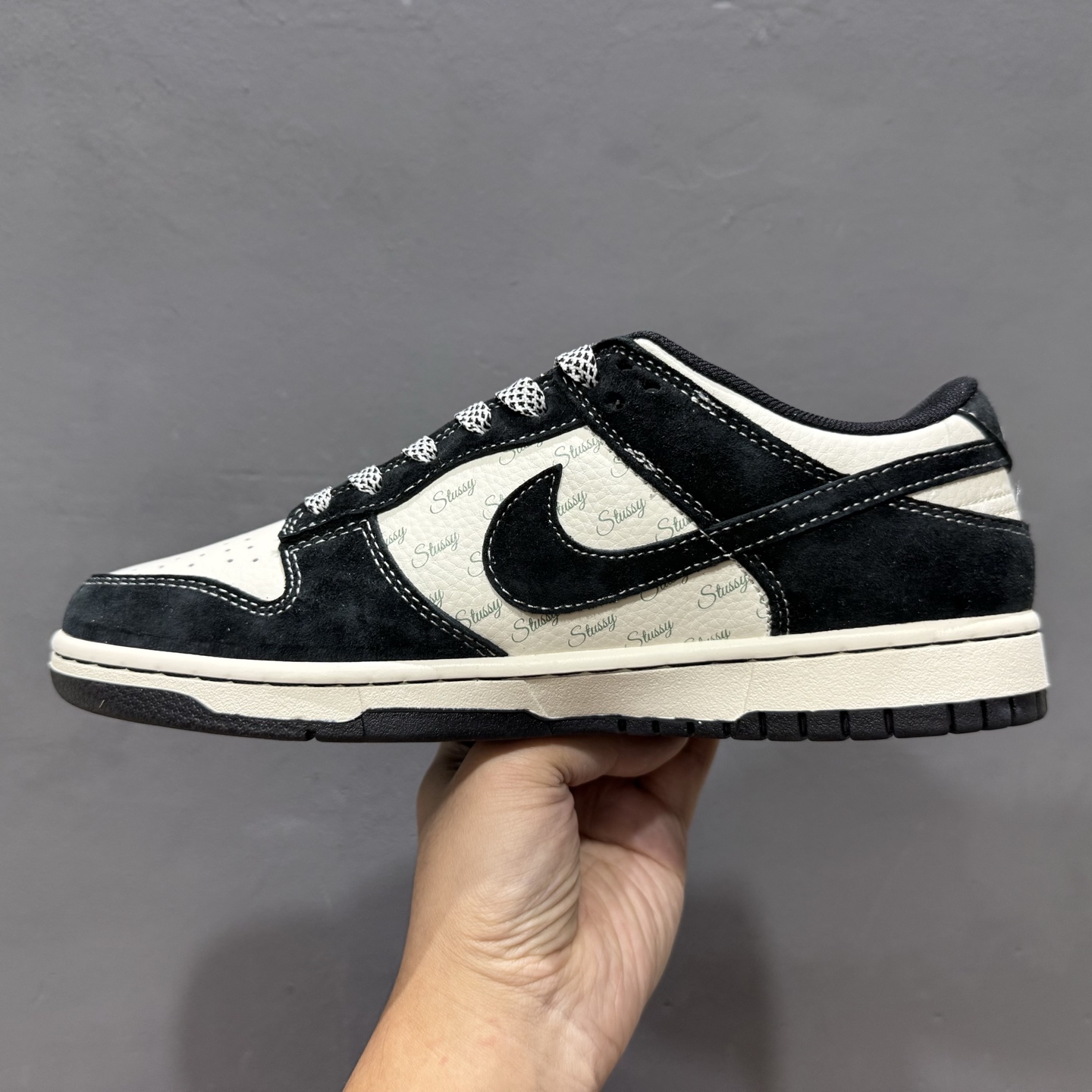 独家实拍Nk SB Dunk Low 斯图西三方联名-贴布黑勾 周年高端定制 低帮休闲板鞋 YX5066-222