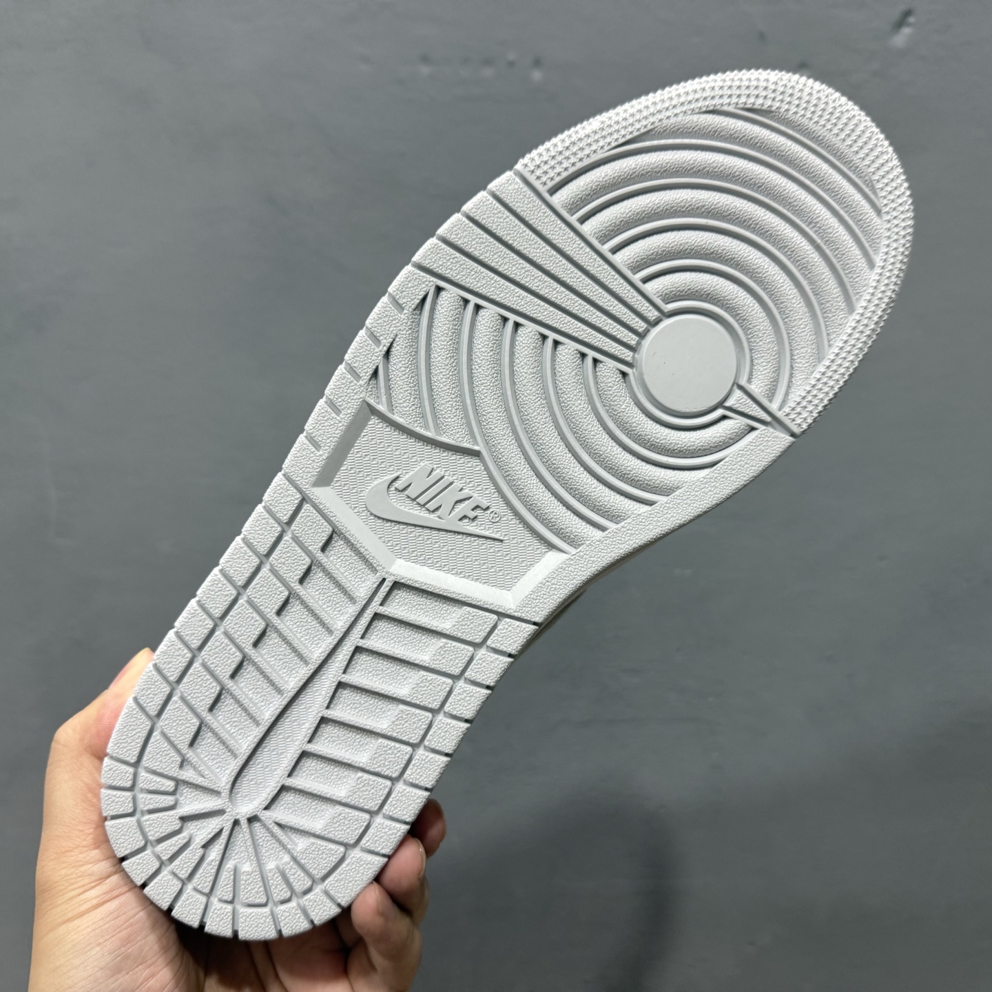 Air Jordan 1 Low ”Obsidian” AJ1乔1白灰低帮文化篮球鞋 CZ0775-100