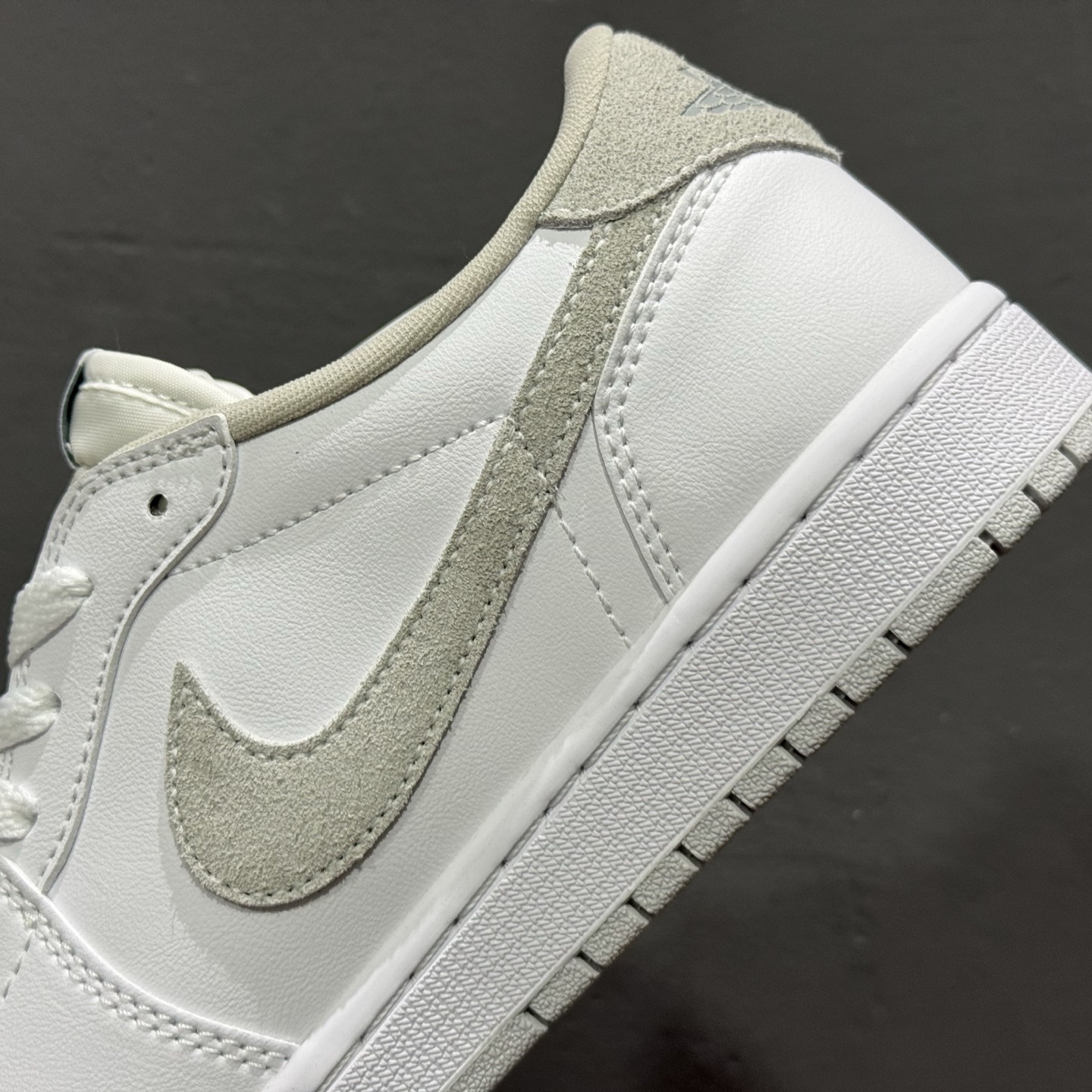 Air Jordan 1 Low ”Obsidian” AJ1乔1白灰低帮文化篮球鞋 CZ0775-100