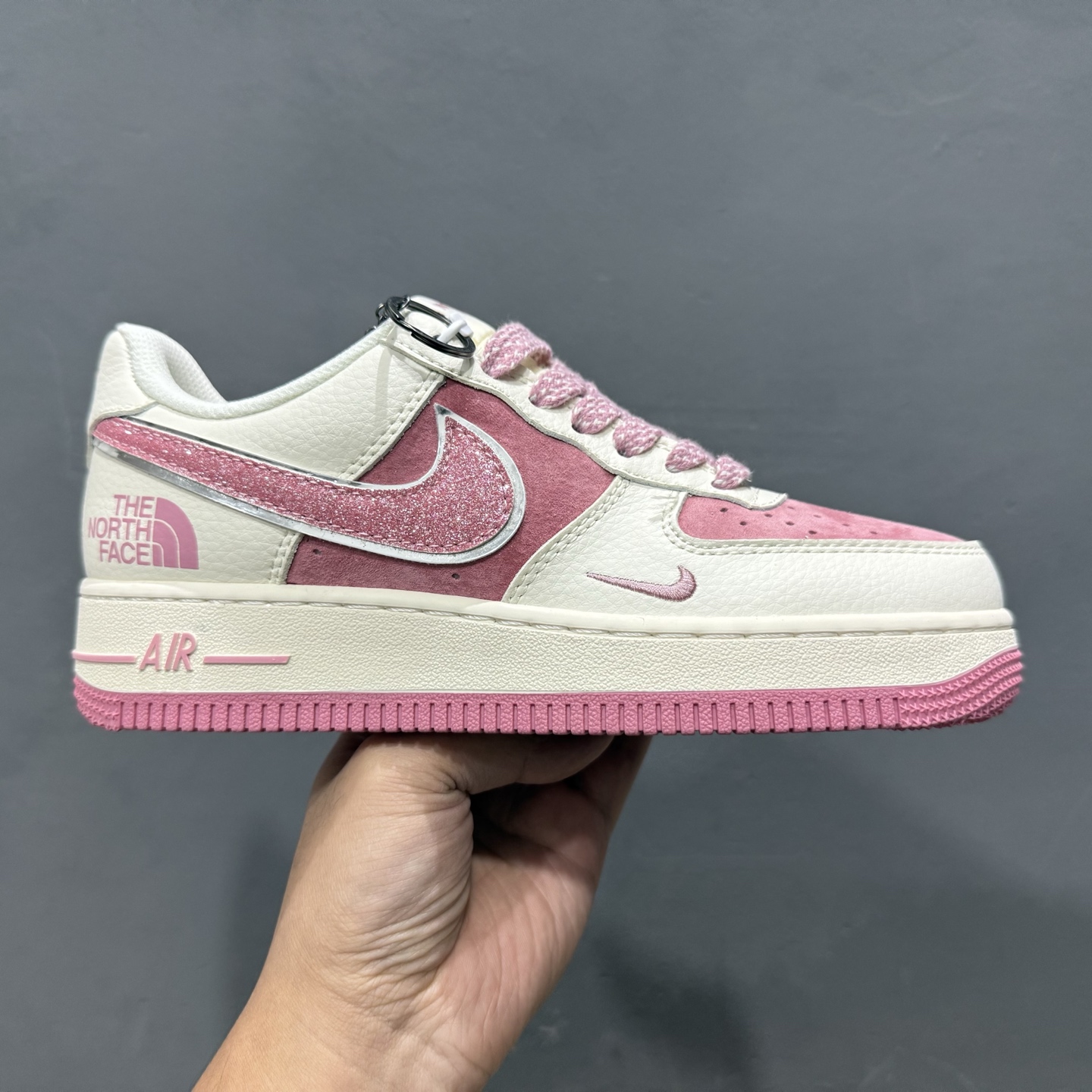 独家实拍Nike Air Force 1 Low 07 x The North Face 米白粉小钩满天星 QY6818-538