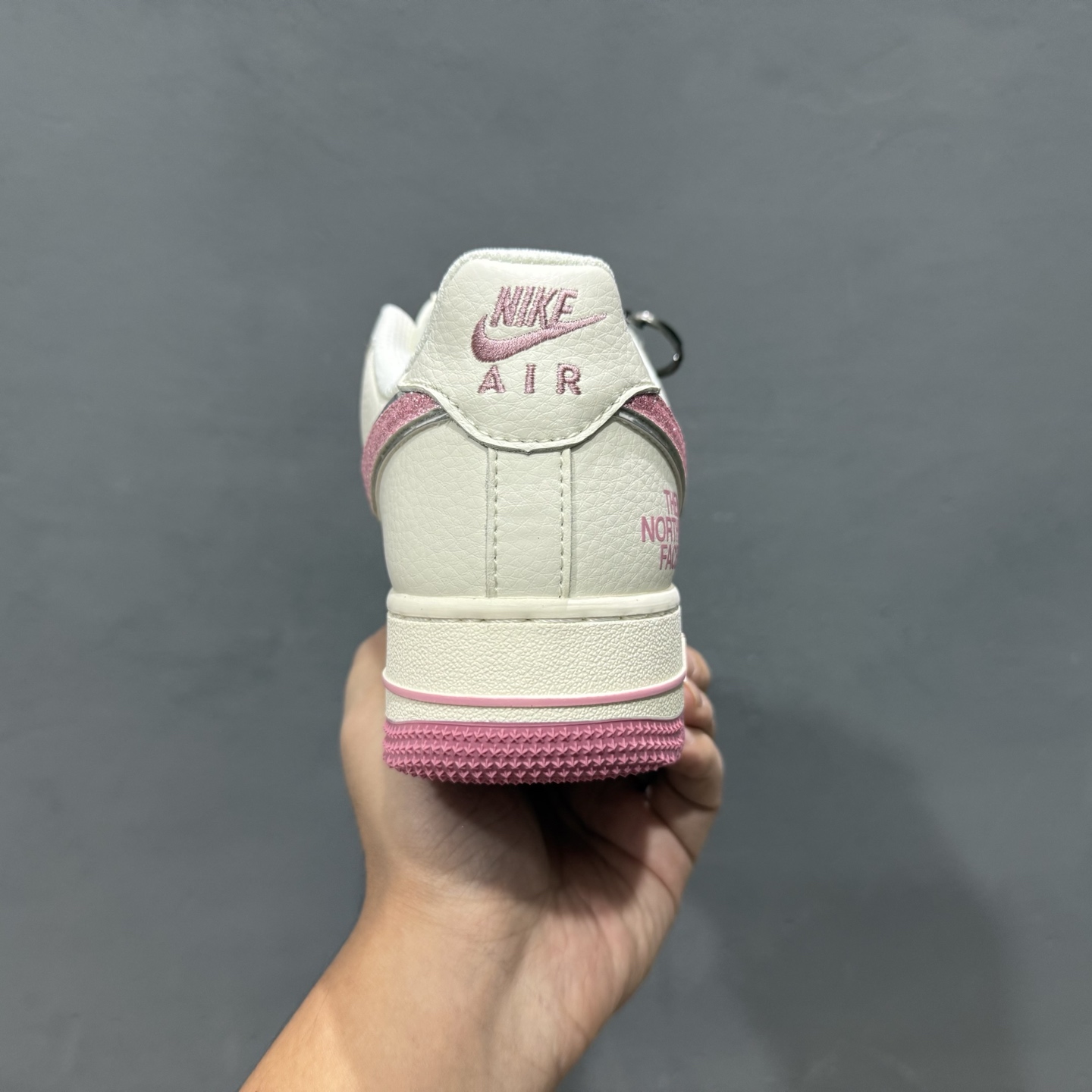 独家实拍Nike Air Force 1 Low 07 x The North Face 米白粉小钩满天星 QY6818-538