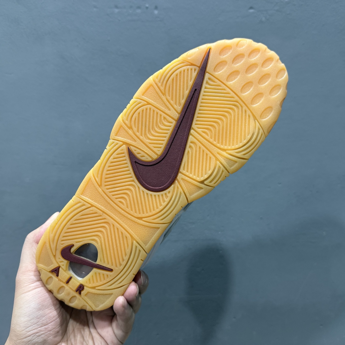 nk air more utemo 皮蓬大air复古篮球鞋 fj2846-100