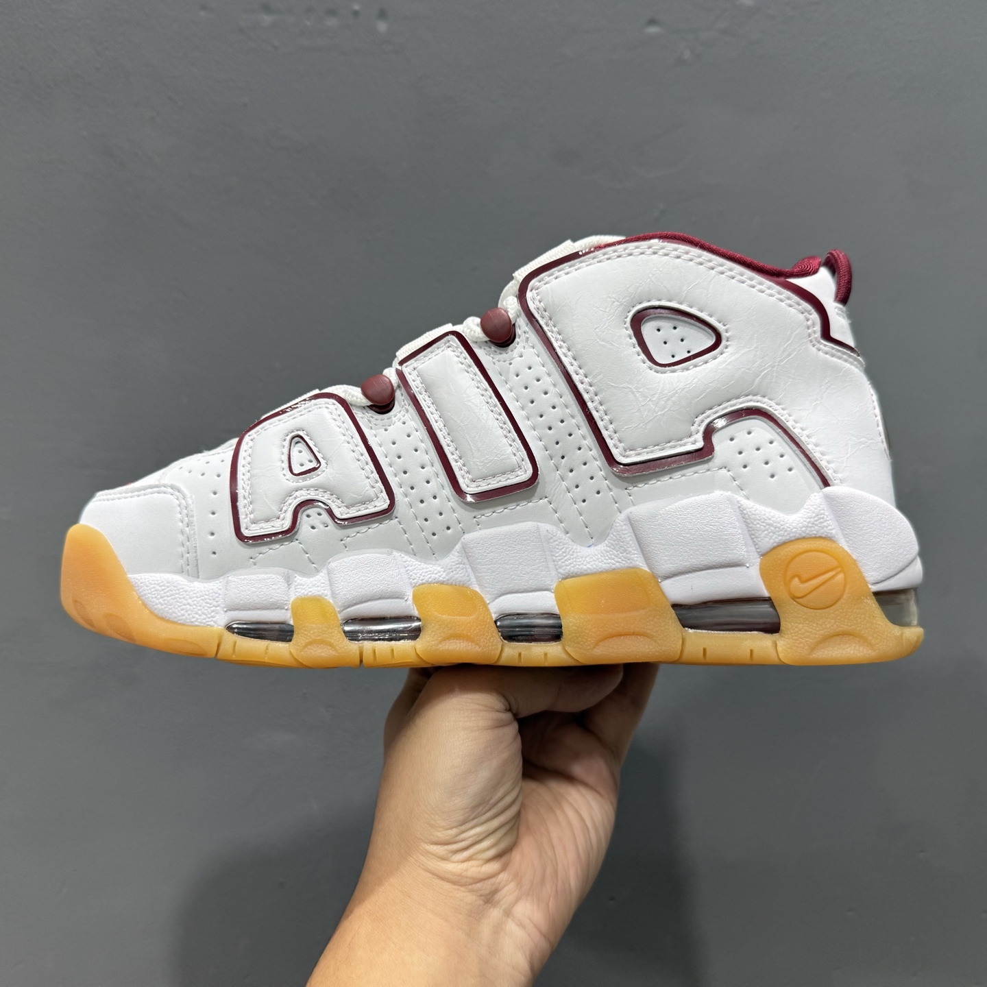 nk air more utemo 皮蓬大air复古篮球鞋 fj2846-100