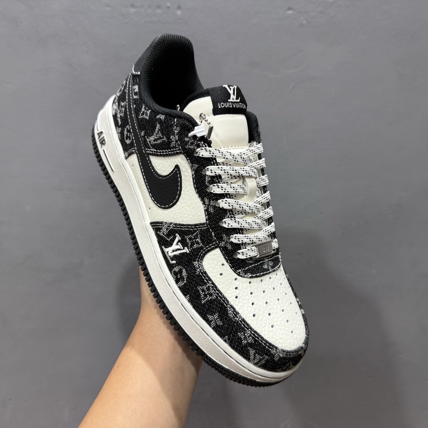 Nike Air Force 1'07 Low LV联名 白黑牛仔 空军一号低帮休闲板鞋 NH0601-579 Nike Air Force 1'07 Low LV联名 白黑牛仔 空军一号低帮休闲板鞋 NH0601-579