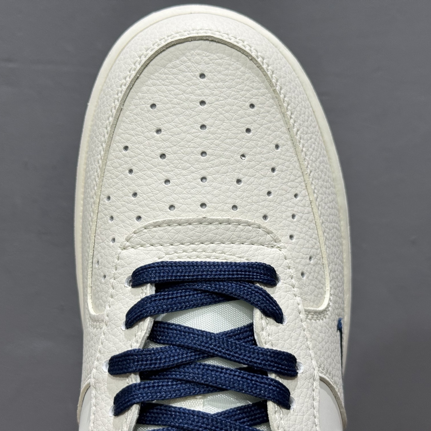 NIke Air Force 1 '07 Low “NIKE蓝红——米白蓝红猪八革”空军一号 低帮 运动鞋 休闲鞋 DD1982-326