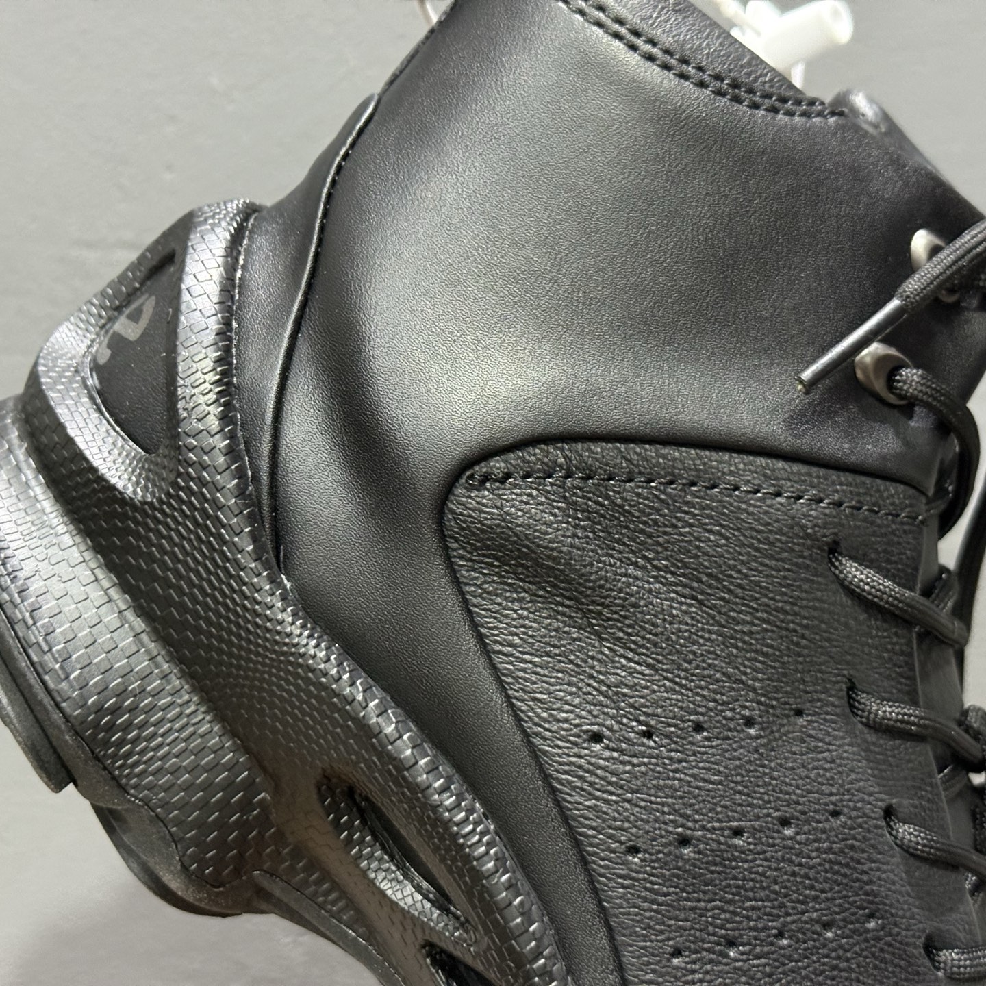 广东纯原Ecco爱步 Biom C 牛皮 轻盈舒适及踝高帮户外靴 广东纯原Ecco爱步 Biom C 牛皮 轻盈舒适及踝高帮户外靴