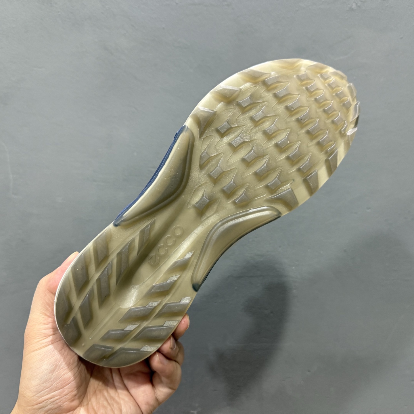 独家实拍ECCO爱步 小红书爆款 新款百搭休闲款 Ecco/爱步男士跑步鞋休闲鞋透气轻质系带轻便运动鞋