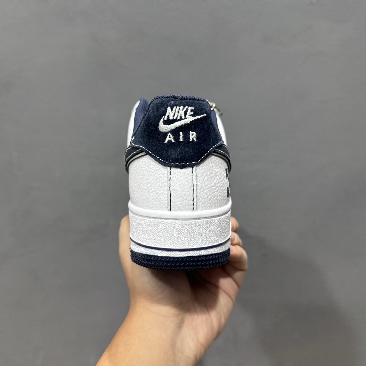 NIke Air Force 1 '07 Low “OFF-WHITE联名——深蓝鬼脸”空军一号 低帮 运动鞋 HV5999-002 NIke Air Force 1 '07 Low “OFF-WHITE联名——深蓝鬼脸”空军一号 低帮 运动鞋 HV5999-002