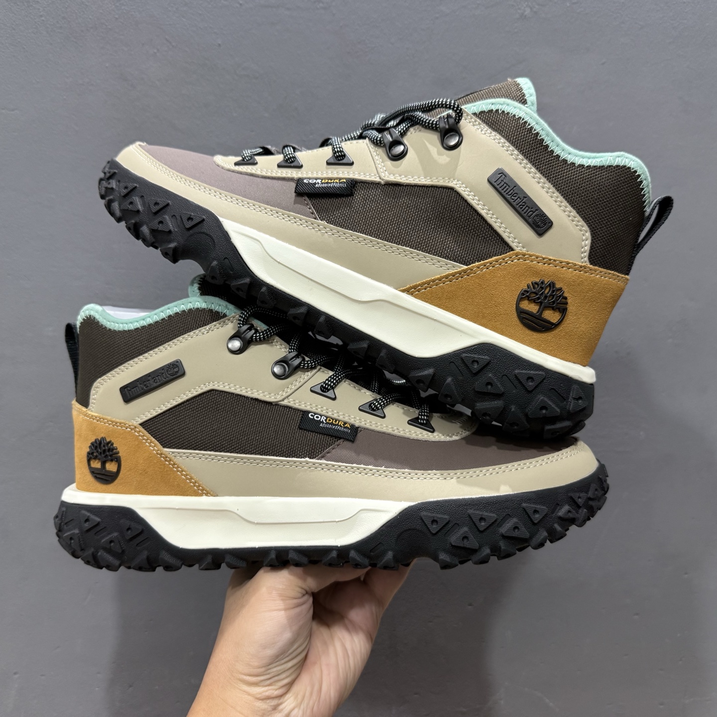 独家实拍Timberland添柏岚/天伯伦 户外中帮休闲马丁靴系列 TB0A5VA33