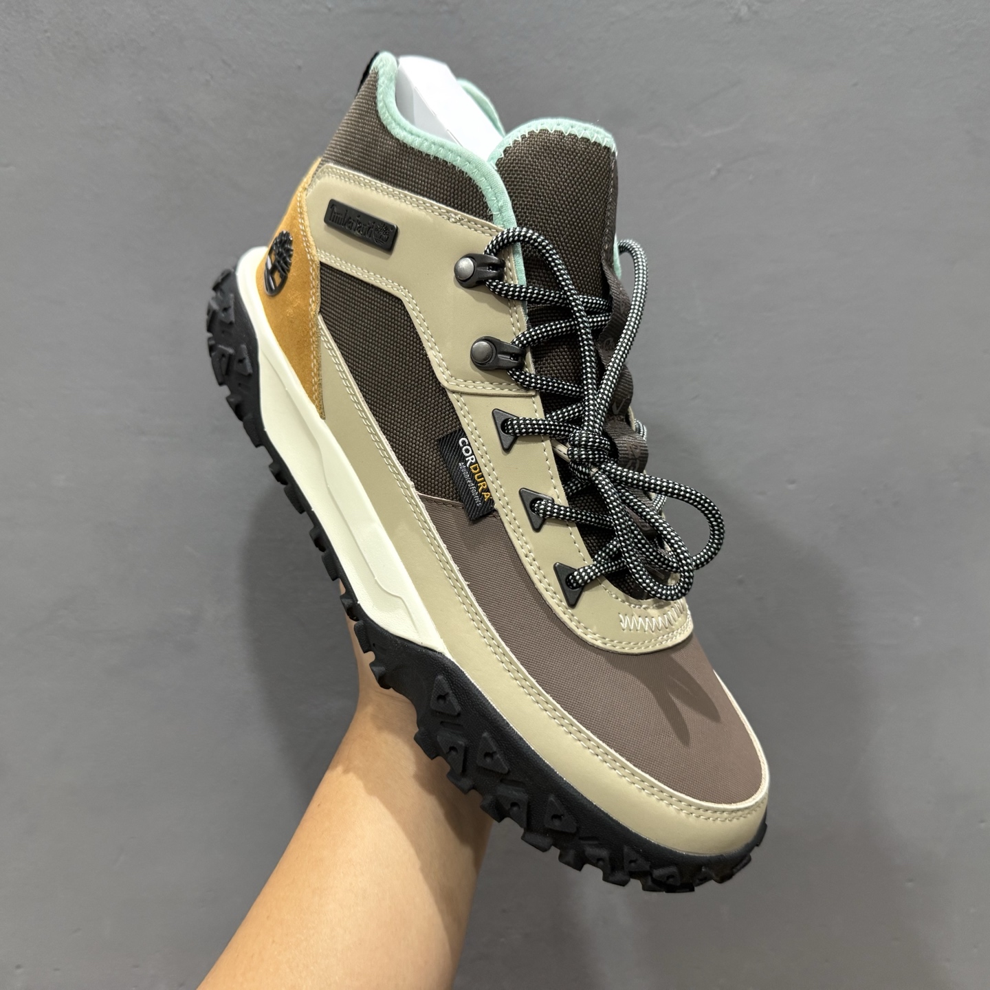 独家实拍Timberland添柏岚/天伯伦 户外中帮休闲马丁靴系列 TB0A5VA33