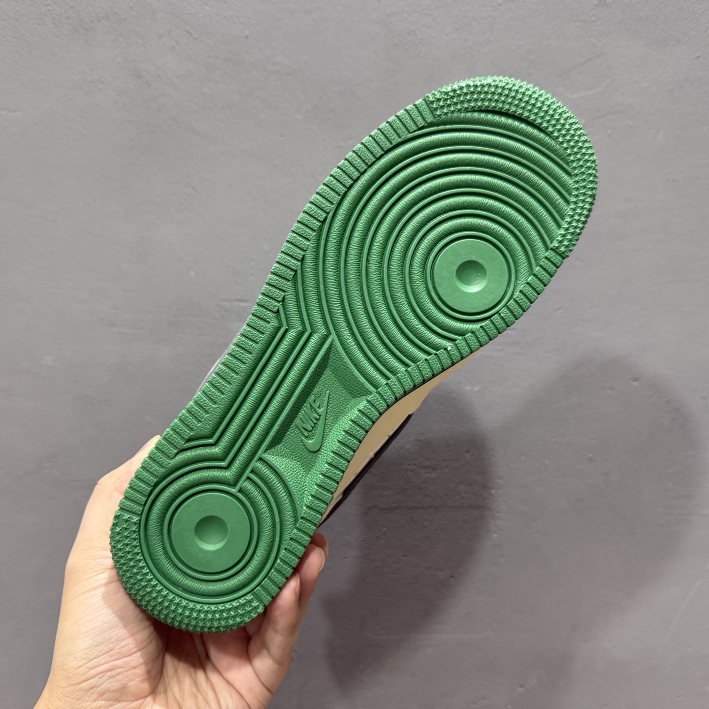 Nike Air Force 1 '07 Low “克罗心联名——米绿银”空军一号 高端定制 低帮 运动鞋 QW5606-260