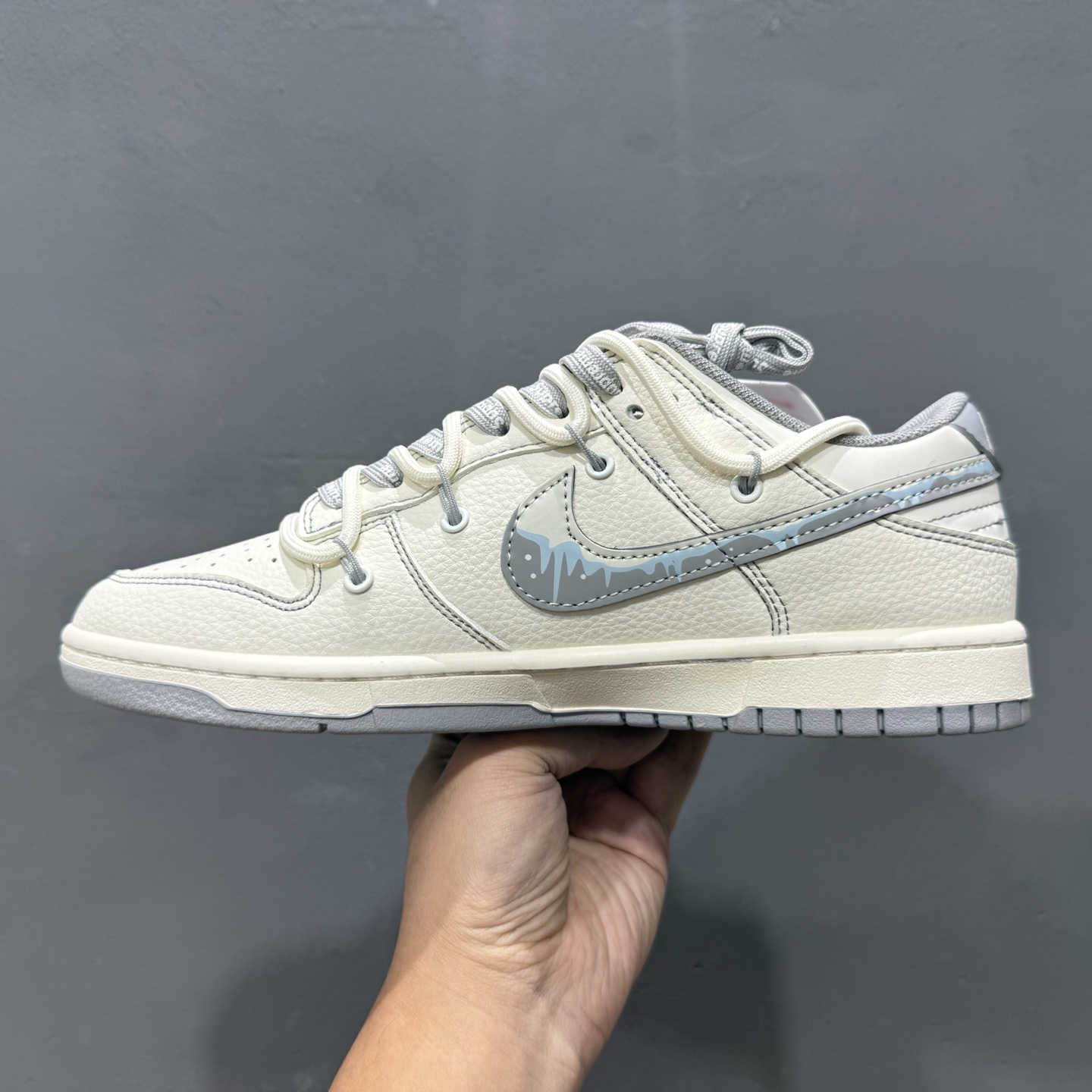 Nike Dunk Low Retro LV联名 周年高端定制 低帮休闲板鞋 DM6868-080 Nike Dunk Low Retro LV联名 周年高端定制 低帮休闲板鞋 DM6868-080