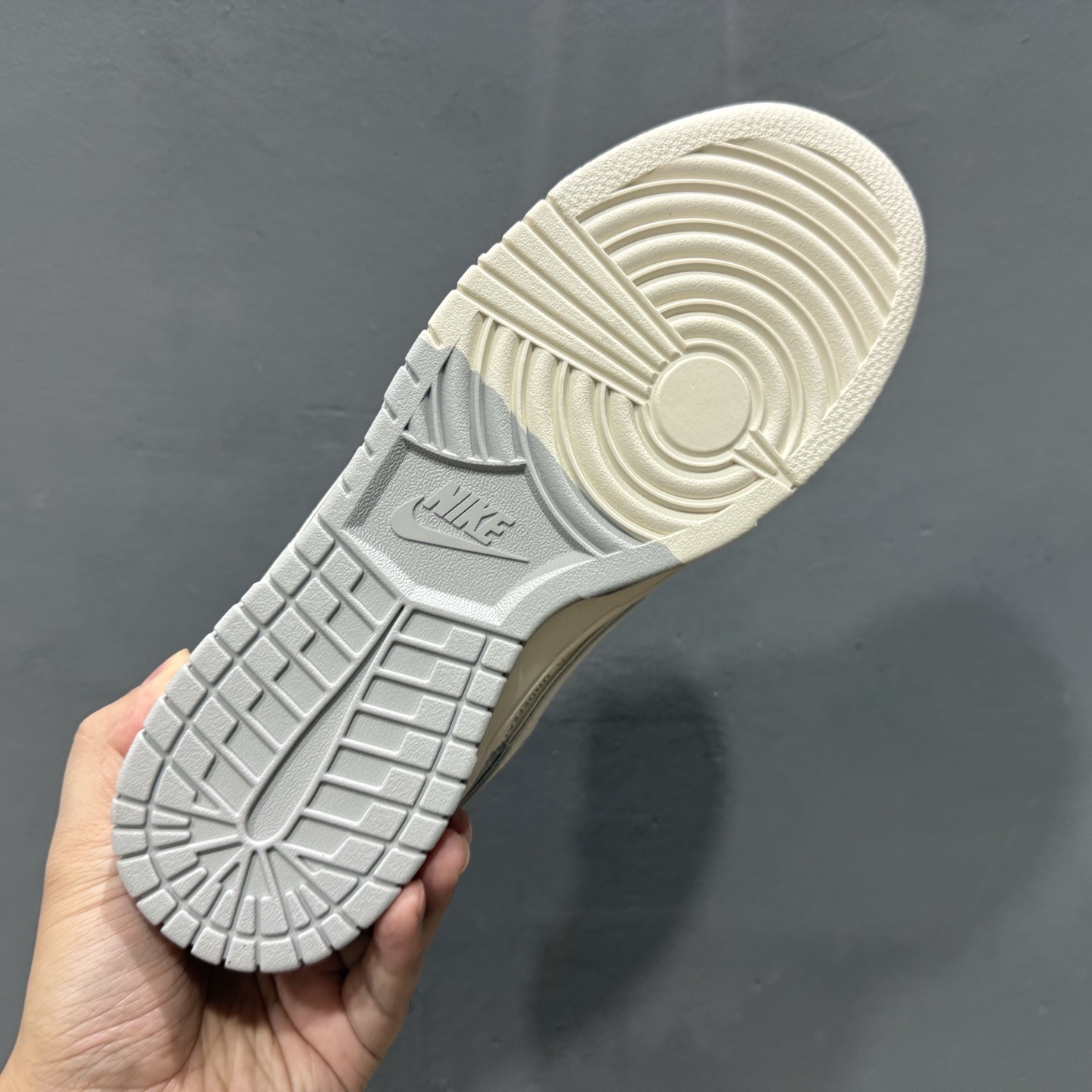 Nike Dunk Low Retro LV联名 周年高端定制 低帮休闲板鞋 DM6868-079