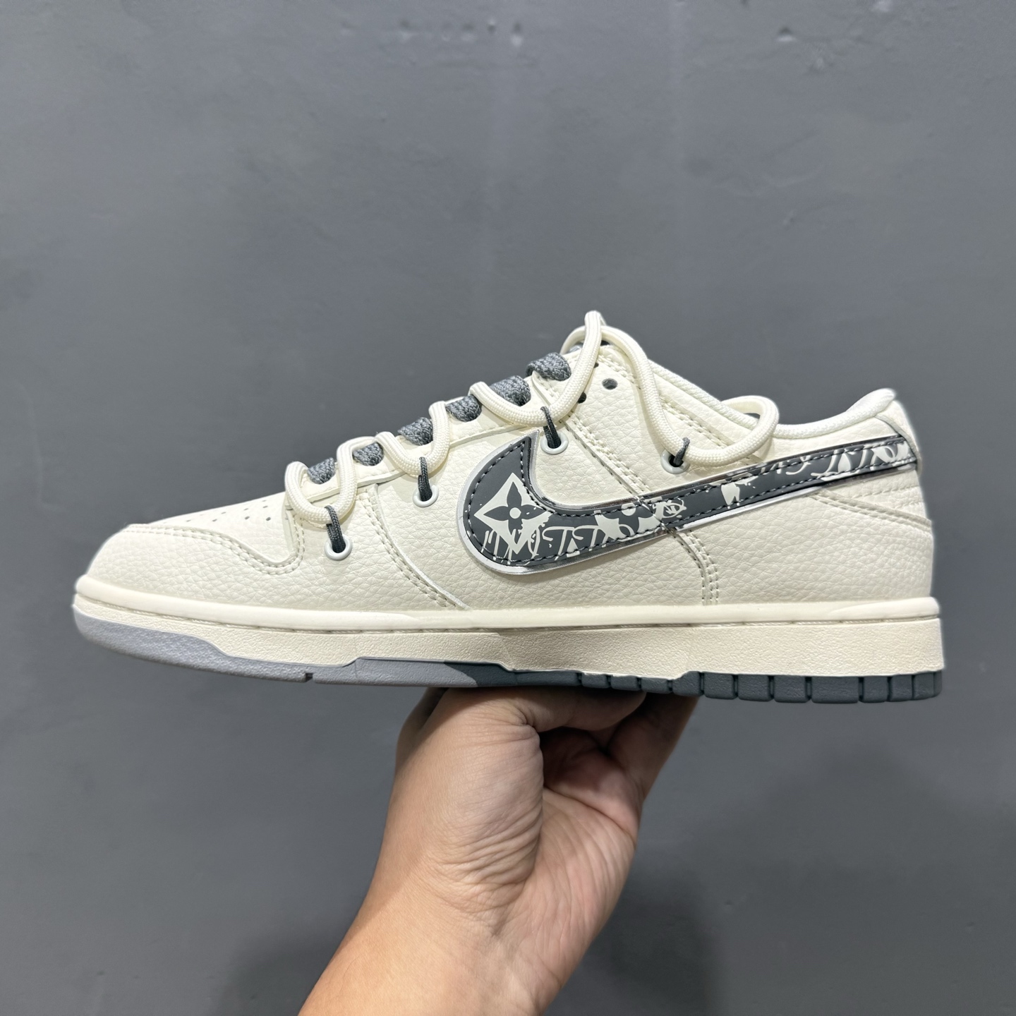 Nike Dunk Low Retro LV联名 周年高端定制 低帮休闲板鞋 DM6868-082