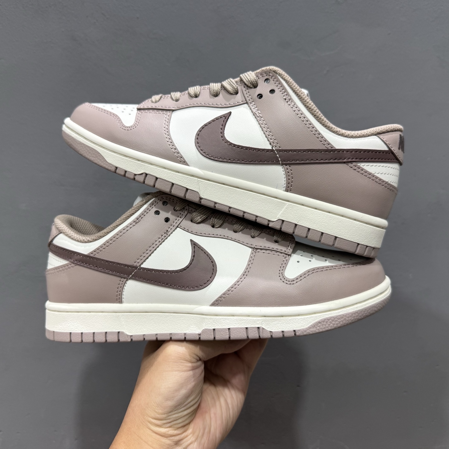 YC版Nike Dunk Low 米棕 此款以简约大方的造型设计 DD1503-125