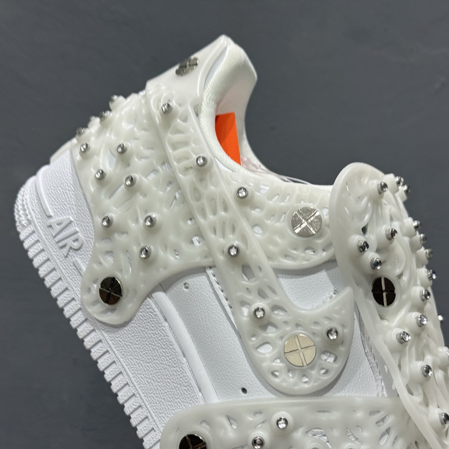 Nike Air Force1 LXX 施华洛世奇联名 板鞋 CV7668-001 Nike Air Force1 LXX 施华洛世奇联名 板鞋 CV7668-001