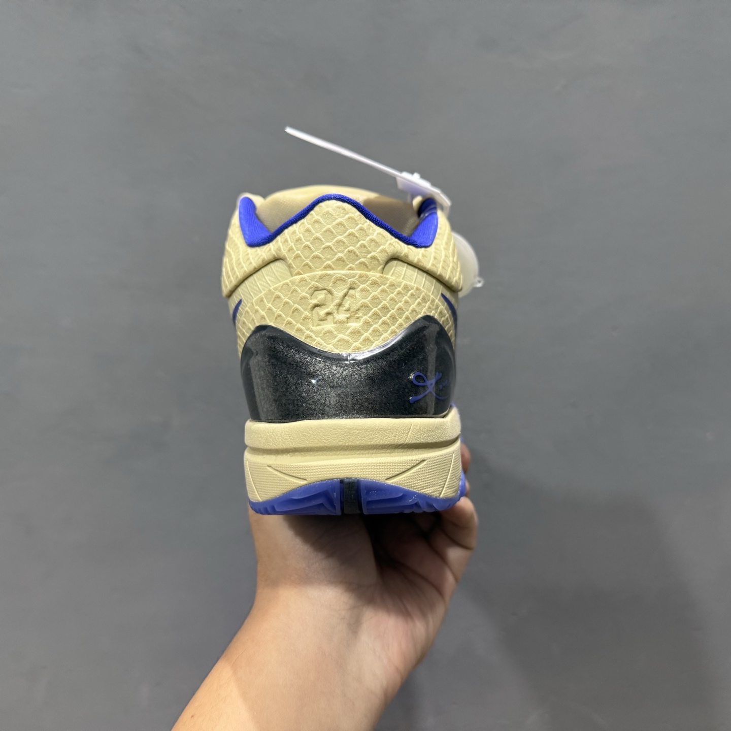 350 灭世Nike Zoom Kobe 4 ZK4 科比四代 IM2532-701-Chinese UA Cheap High Quatity Brand Clothes Bags handbags Sneakers wholesale wholesaler seller from China Factory suppliers Fashion Clothing Shoes best Quality Beautiful Price 350 灭世Nike Zoom Kobe 4 ZK4 科比四代 IM2532-701