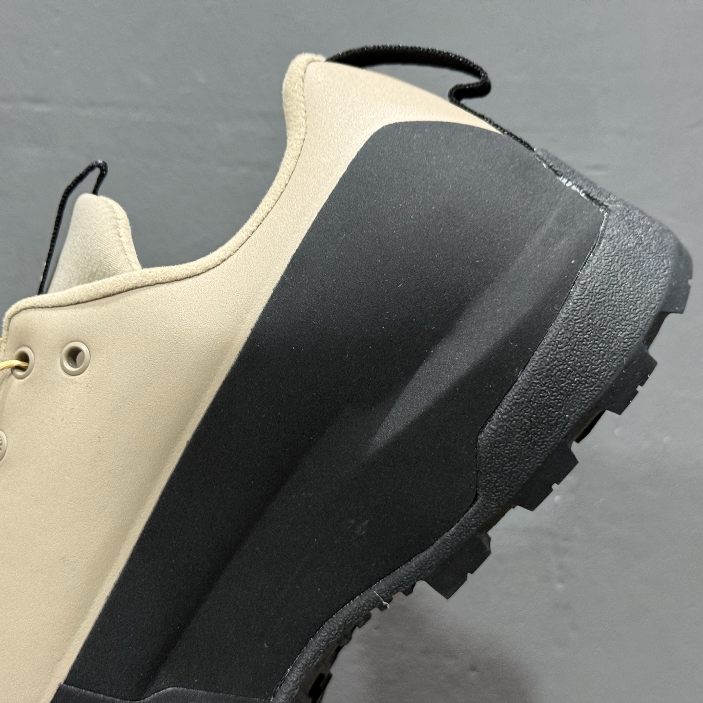 Konseal Shoe 舒适 防滑耐磨送气支撑抓地 登山鞋 X00000983