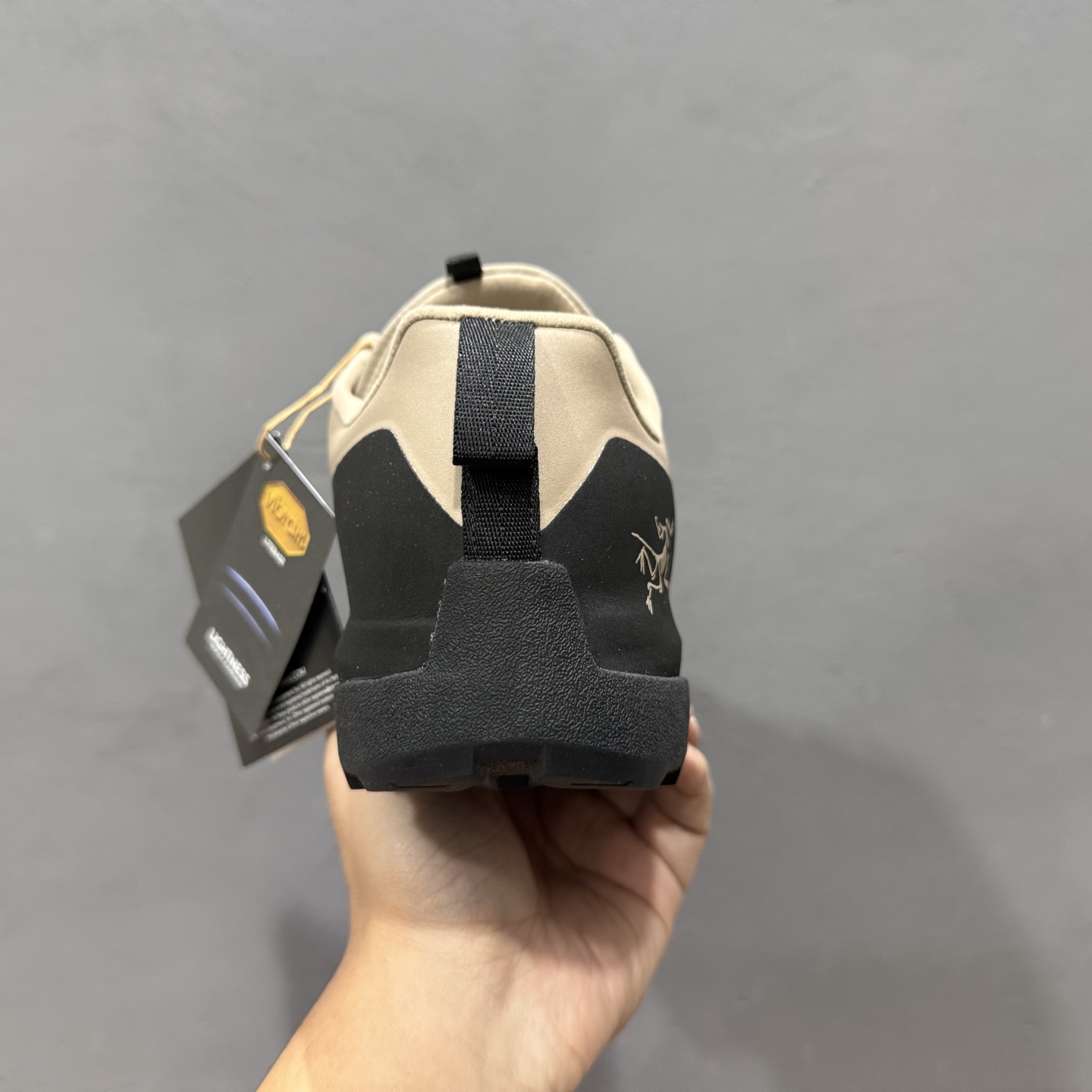 Konseal Shoe 舒适 防滑耐磨送气支撑抓地 登山鞋 X00000983