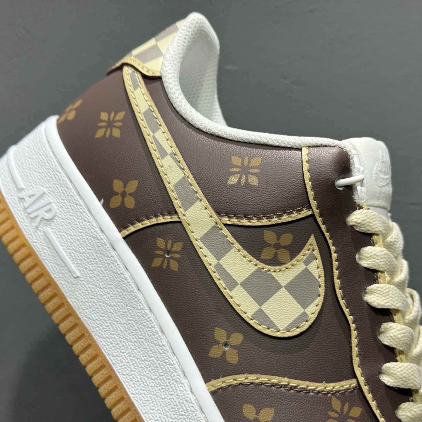 Nike Air Force 1'07 Low 联名款 空军一号低帮休闲板鞋 DJ2739-100