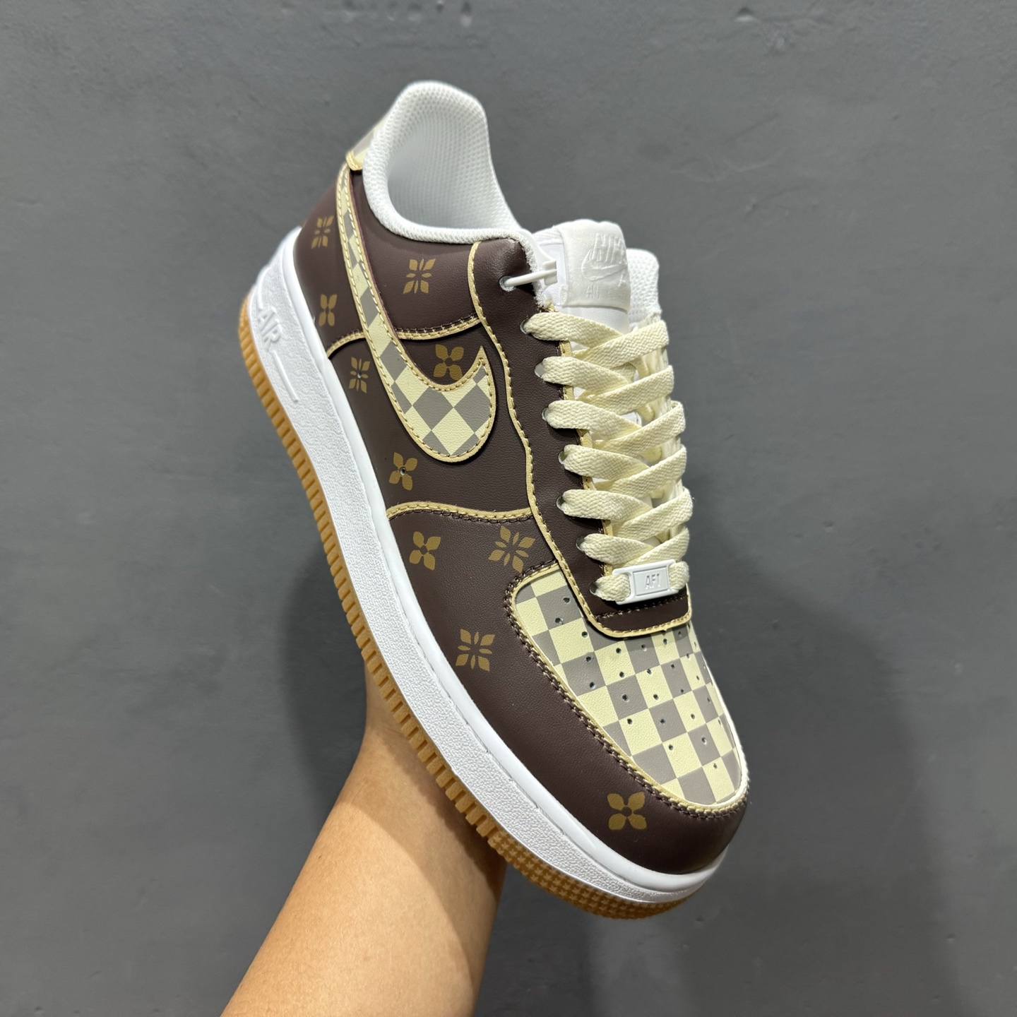 Nike Air Force 1'07 Low 联名款 空军一号低帮休闲板鞋 DJ2739-100