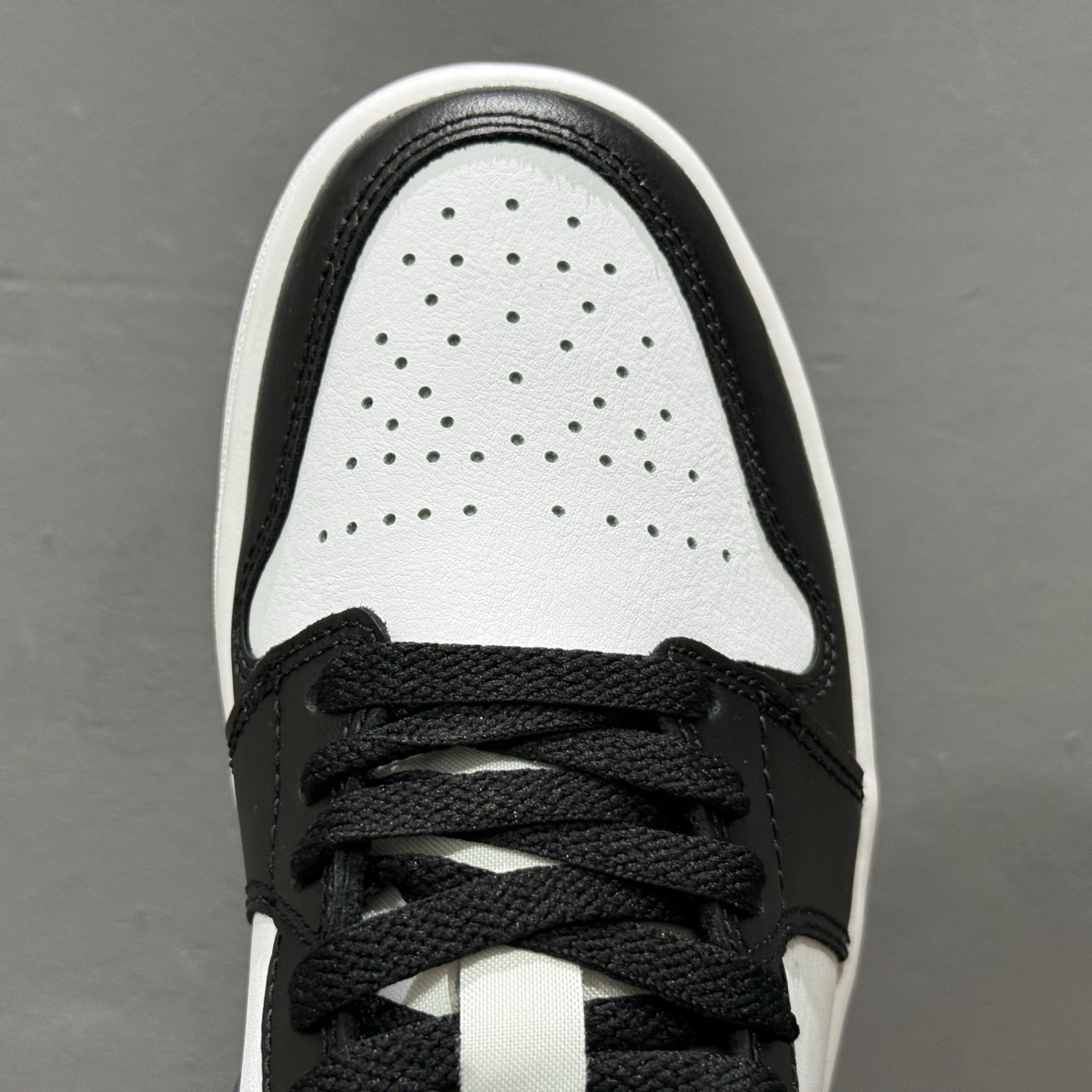 Air Jordan 1 LowAJ1 乔1黑白 低帮文化休闲板鞋 IO3393-010