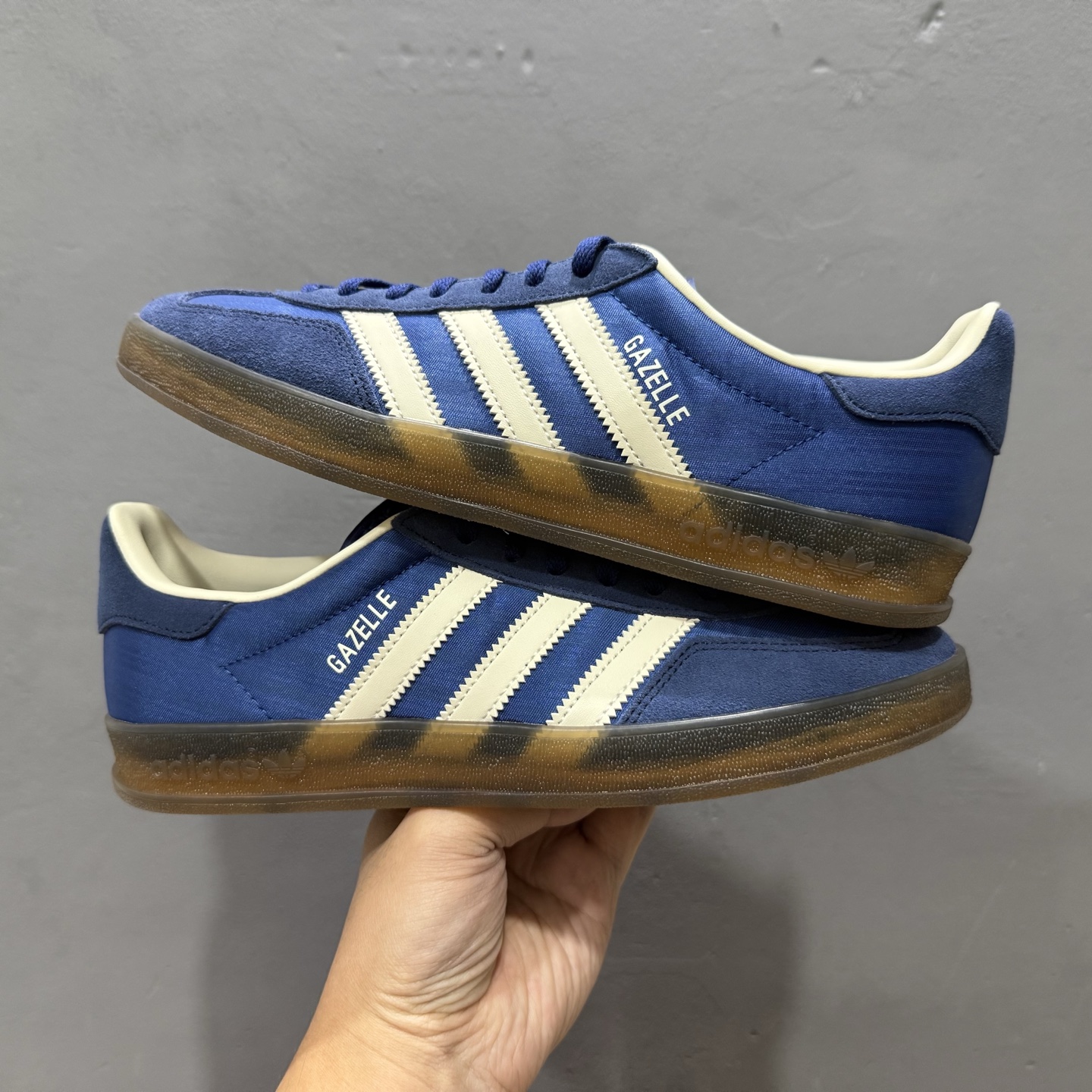 adidOriginals Gazelle INdoor 三叶草休闲防滑耐磨低帮板鞋 JS1410