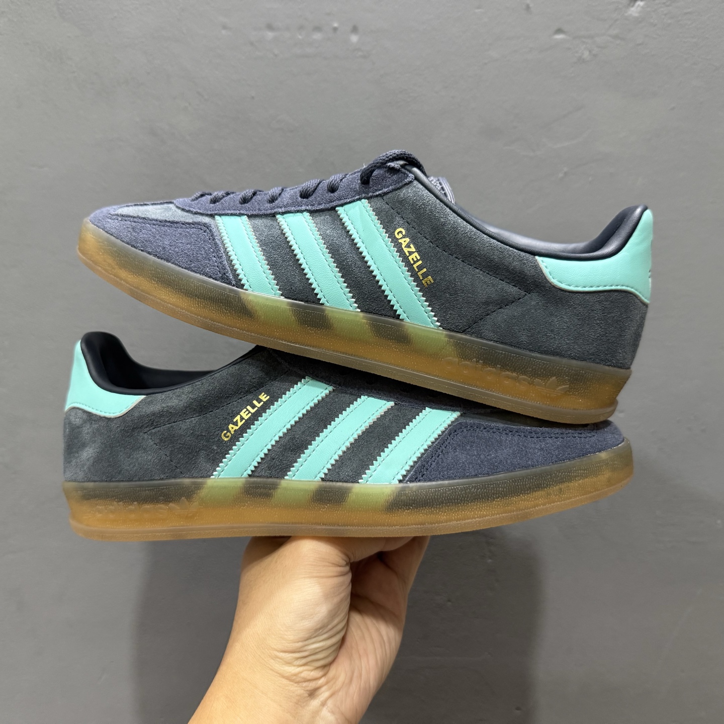 adidOriginals Gazelle INdoor 三叶草休闲防滑耐磨低帮板鞋 JI2587 adidOriginals Gazelle INdoor 三叶草休闲防滑耐磨低帮板鞋 JI2587