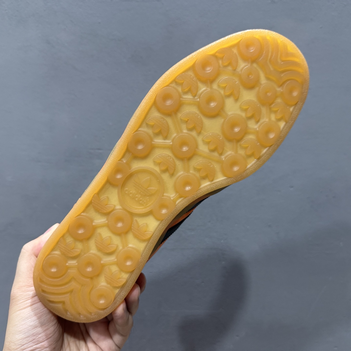 180 adidOriginals Gazelle INdoor 三叶草休闲防滑耐磨低帮板鞋 JI3905