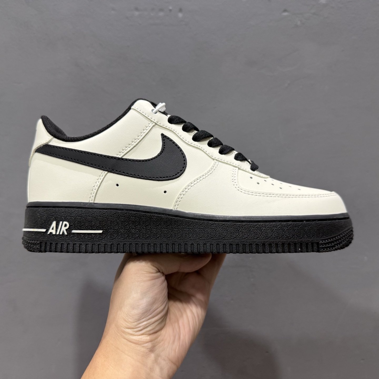 爆款定制 二次元主题 Nike Air Force 1 Low’07 米黑 空军一号低帮休闲板鞋 ZH0316-143