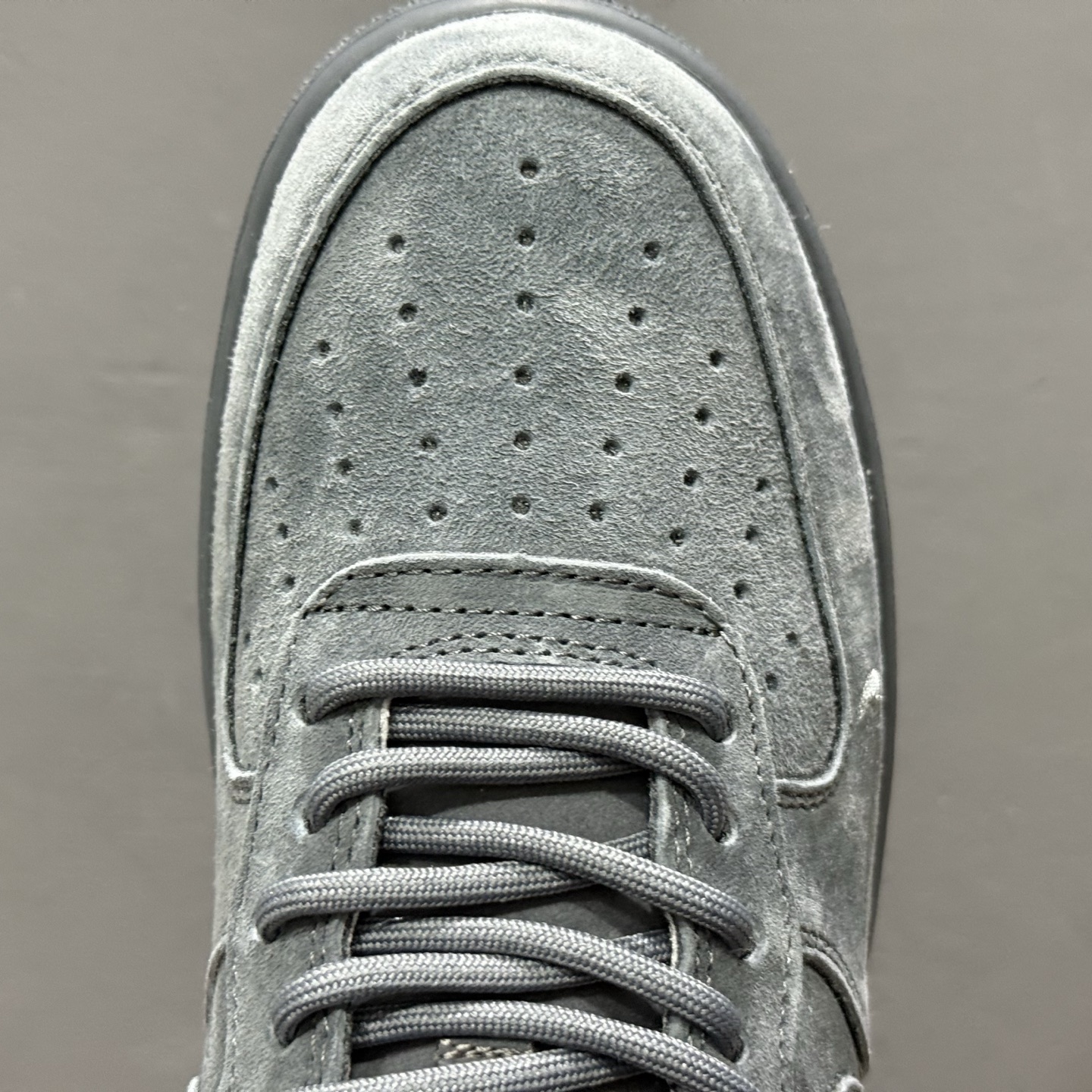 Nike Air Force 1 '07 Low “Supreme联名——全猪八”空军一号 高端定制 低帮 运动鞋 DF0188-115 Nike Air Force 1 '07 Low “Supreme联名——全猪八”空军一号 高端定制 低帮 运动鞋 DF0188-115