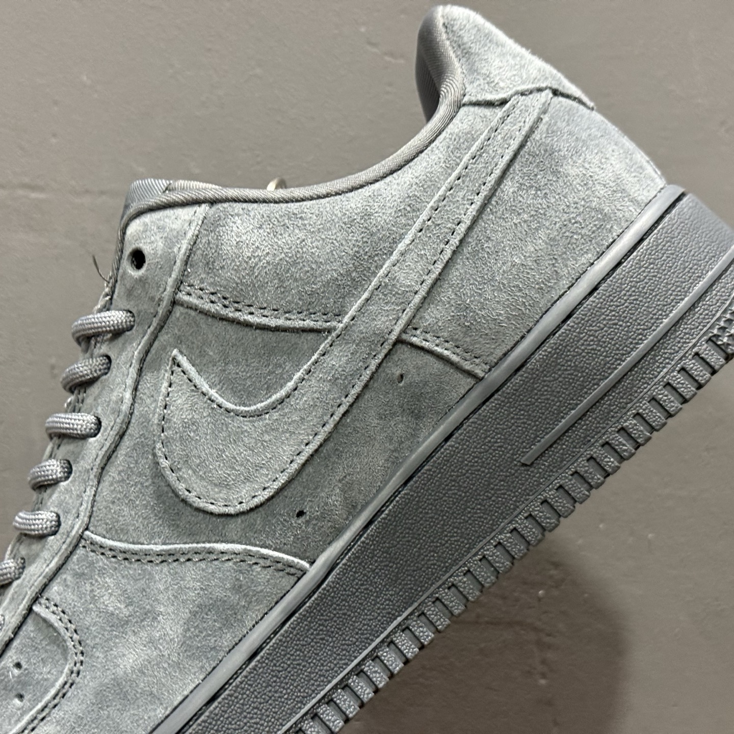 Nike Air Force 1 '07 Low “Supreme联名——全猪八”空军一号 高端定制 低帮 运动鞋 DF0188-115 Nike Air Force 1 '07 Low “Supreme联名——全猪八”空军一号 高端定制 低帮 运动鞋 DF0188-115