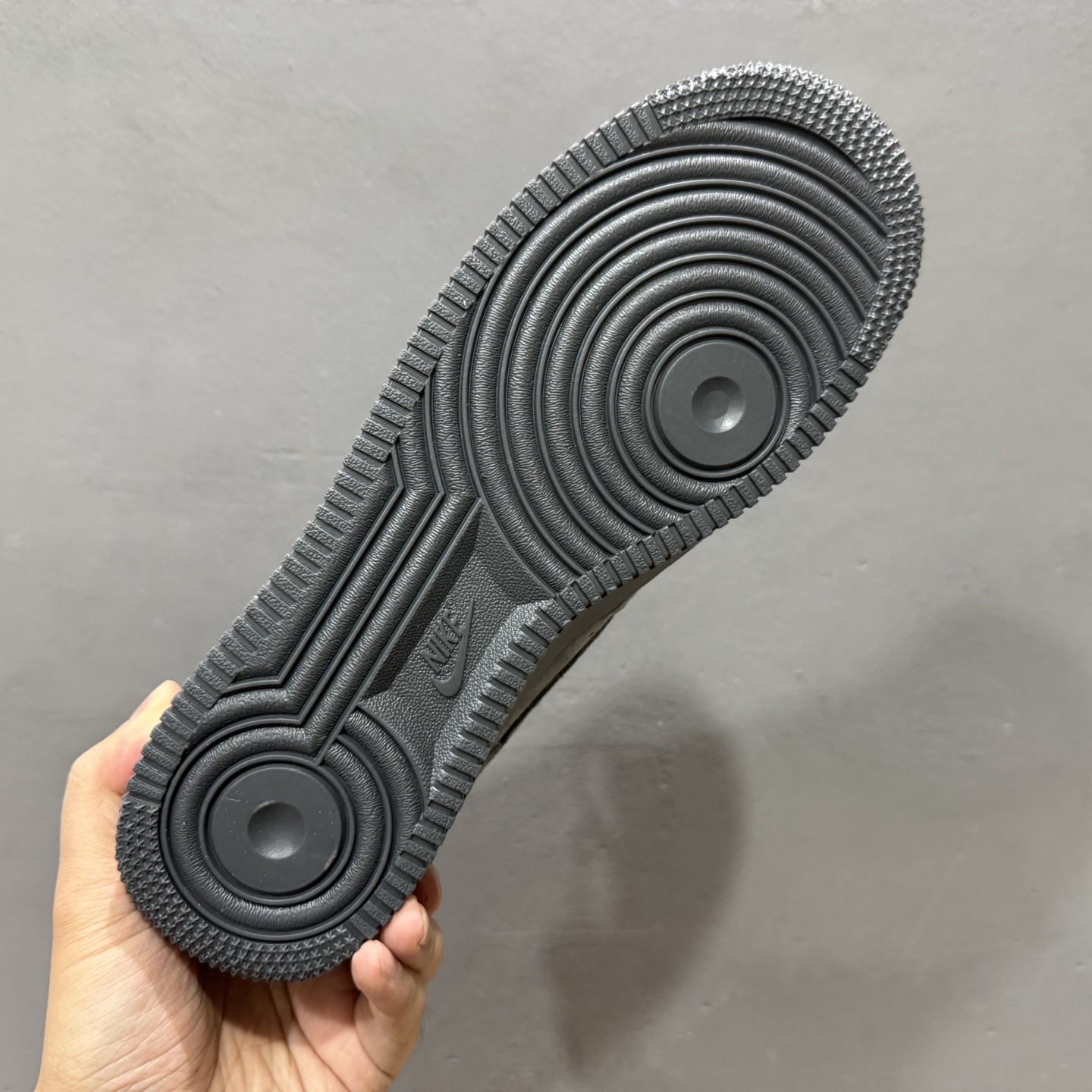 Nike Air Force 1 '07 Low “Supreme联名——全猪八”空军一号 高端定制 低帮 运动鞋 DF0188-115 Nike Air Force 1 '07 Low “Supreme联名——全猪八”空军一号 高端定制 低帮 运动鞋 DF0188-115