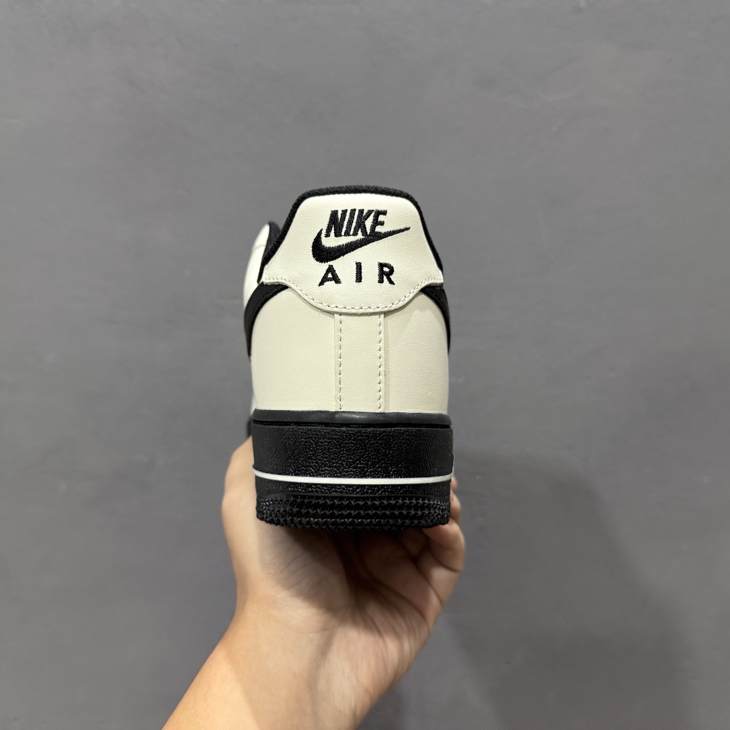 爆款定制 二次元主题 Nike Air Force 1 Low’07 米黑 空军一号低帮休闲板鞋 ZH0316-143