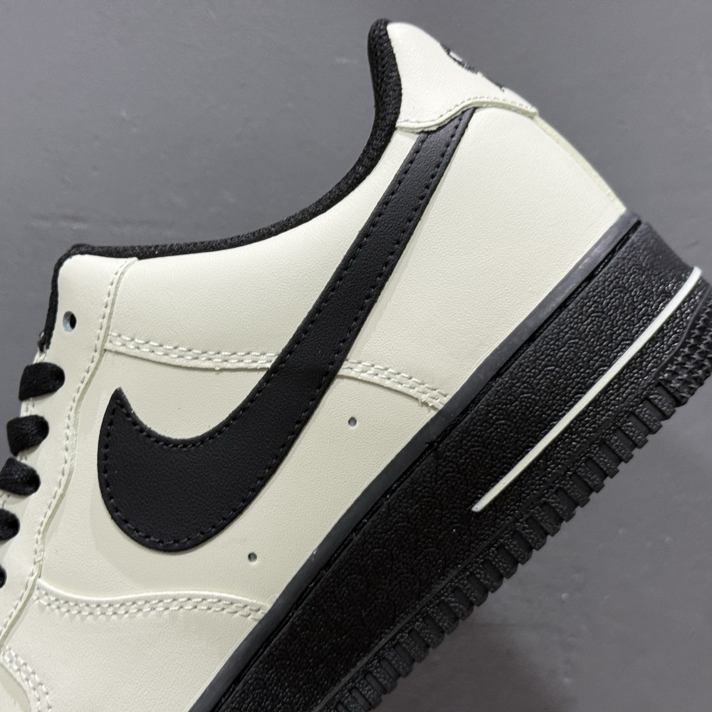 爆款定制 二次元主题 Nike Air Force 1 Low’07 米黑 空军一号低帮休闲板鞋 ZH0316-143