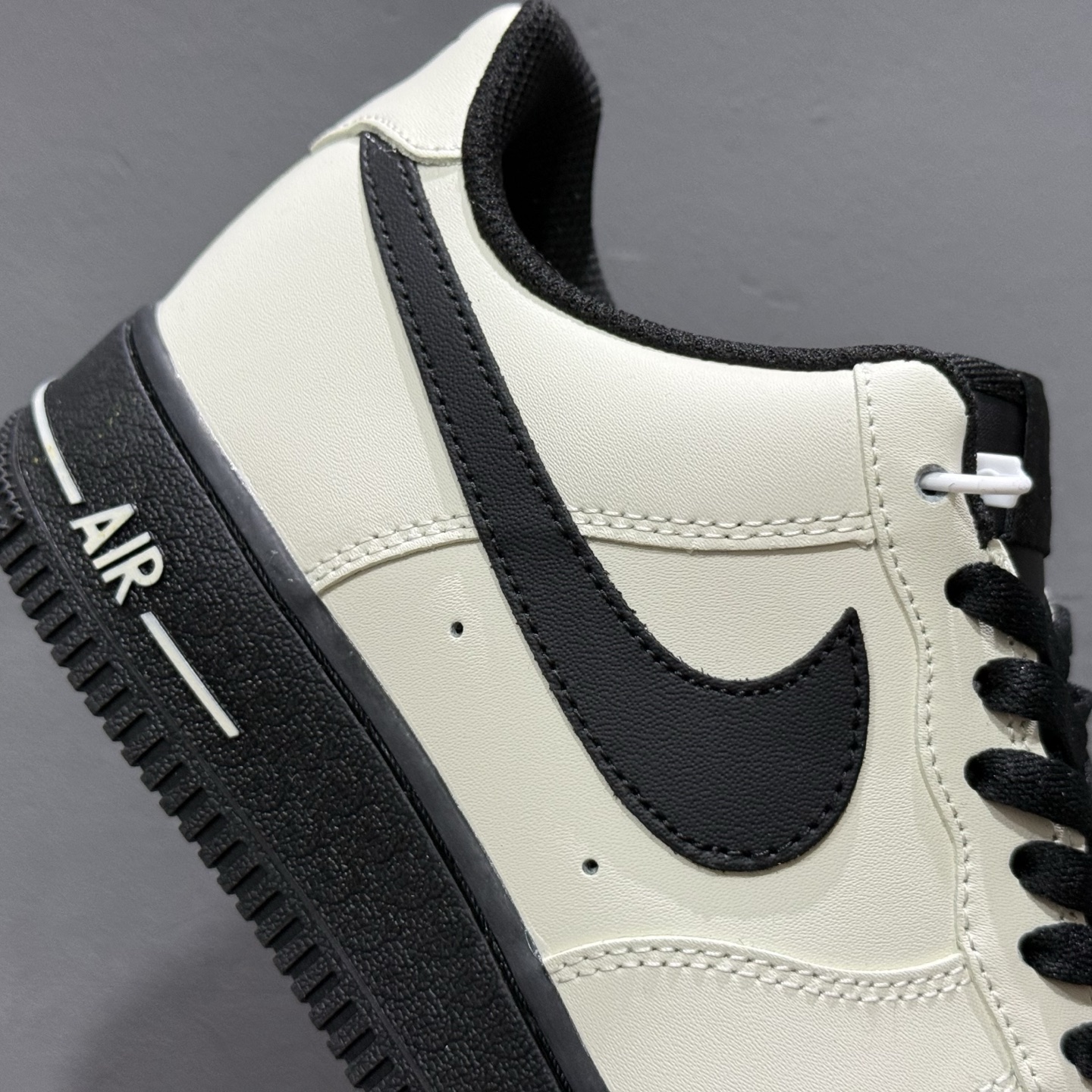 爆款定制 二次元主题 Nike Air Force 1 Low’07 米黑 空军一号低帮休闲板鞋 ZH0316-143