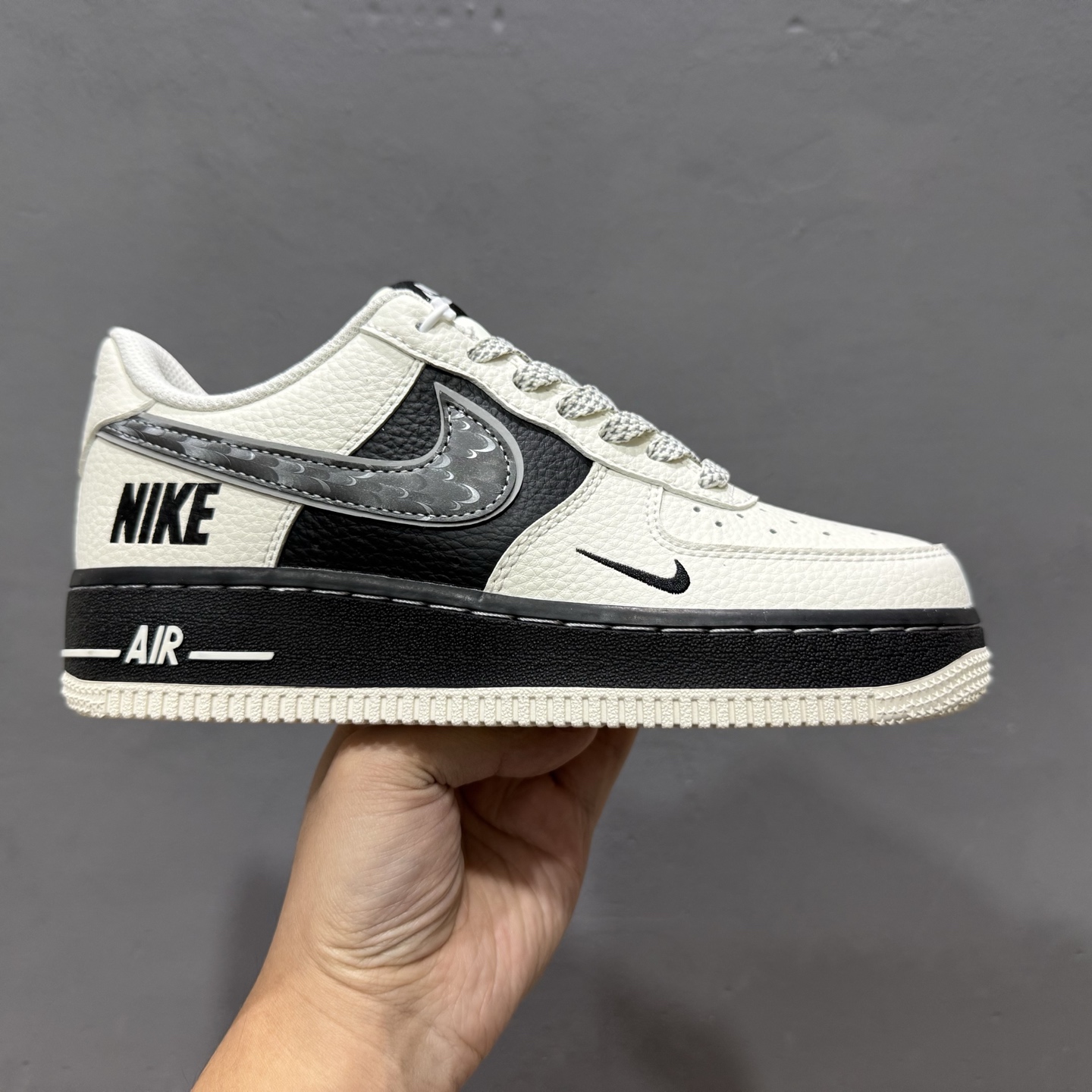 Nike Air Force 1 ’07 Low “雾灰拼黑”空军一号 XX3168-206 Nike Air Force 1 ’07 Low “雾灰拼黑”空军一号 XX3168-206