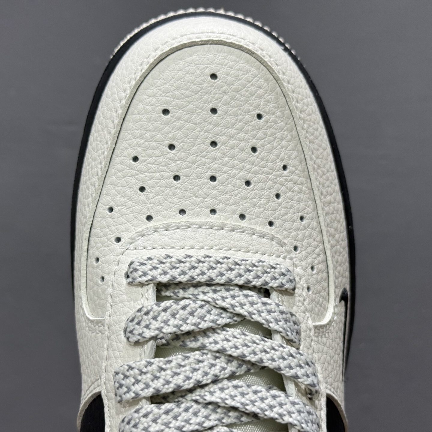 Nike Air Force 1 '07 Low “雾灰拼黑”空军一号 XX3168-206 Nike Air Force 1 '07 Low “雾灰拼黑”空军一号 XX3168-206