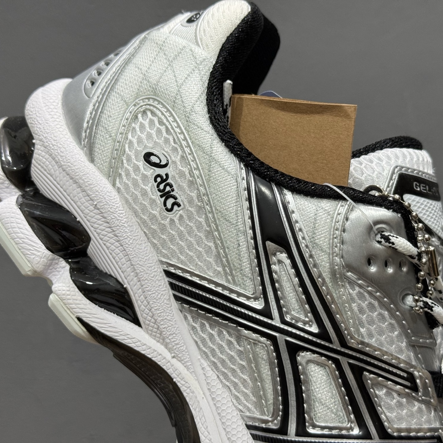 ASICS/亚瑟士GEL-NYC透气网眼鞋面配合部分合成革材质