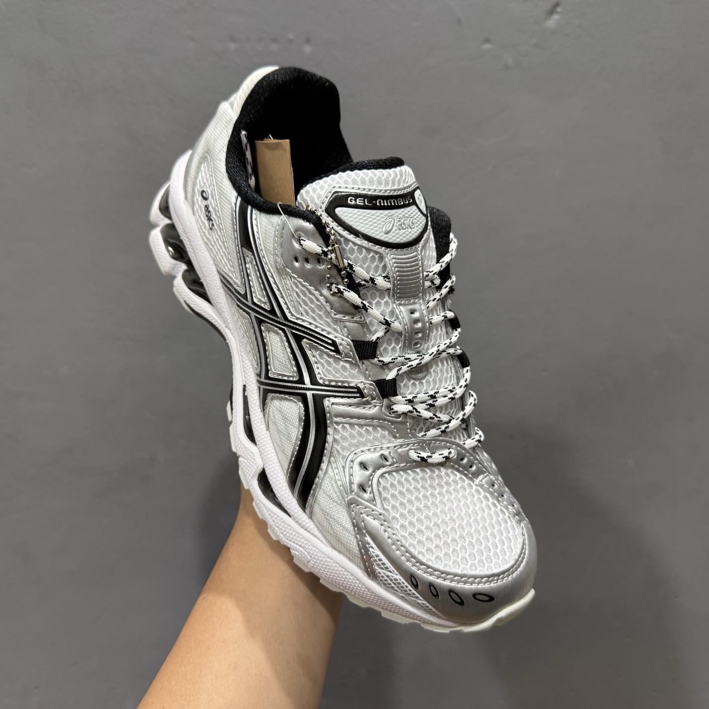 ASICS/亚瑟士GEL-NYC透气网眼鞋面配合部分合成革材质