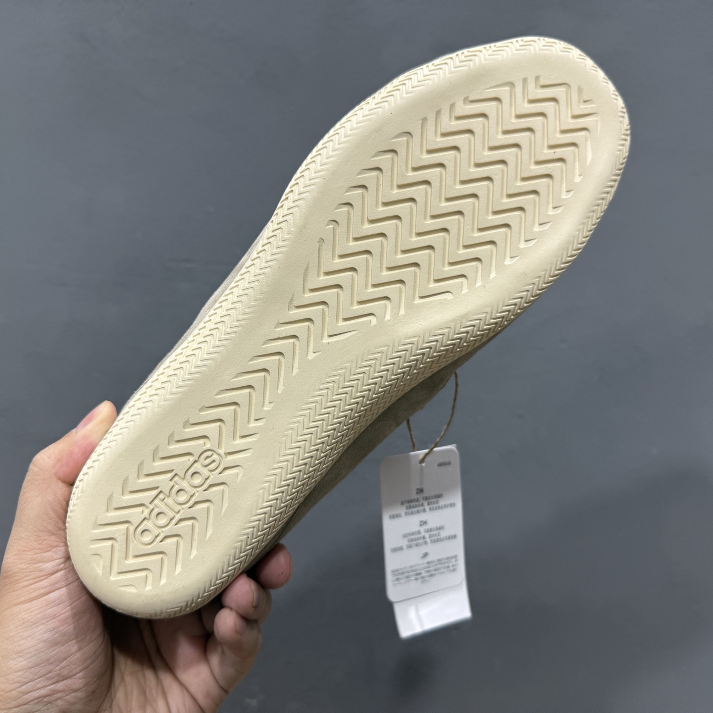 AD 阿迪 Urban Reverie 绑带 复古休闲鞋 JS2444 AD 阿迪 Urban Reverie 绑带 复古休闲鞋 JS2444