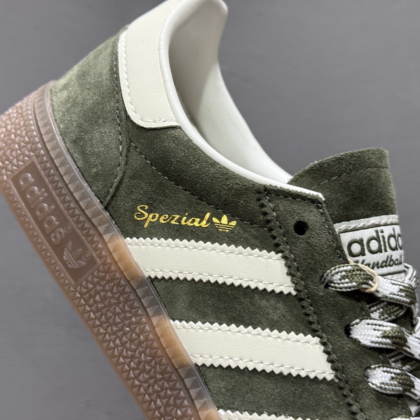 AdidHandball Spezial KI5940 阿迪达斯经典复古休闲板鞋 AdidHandball Spezial KI5940 阿迪达斯经典复古休闲板鞋