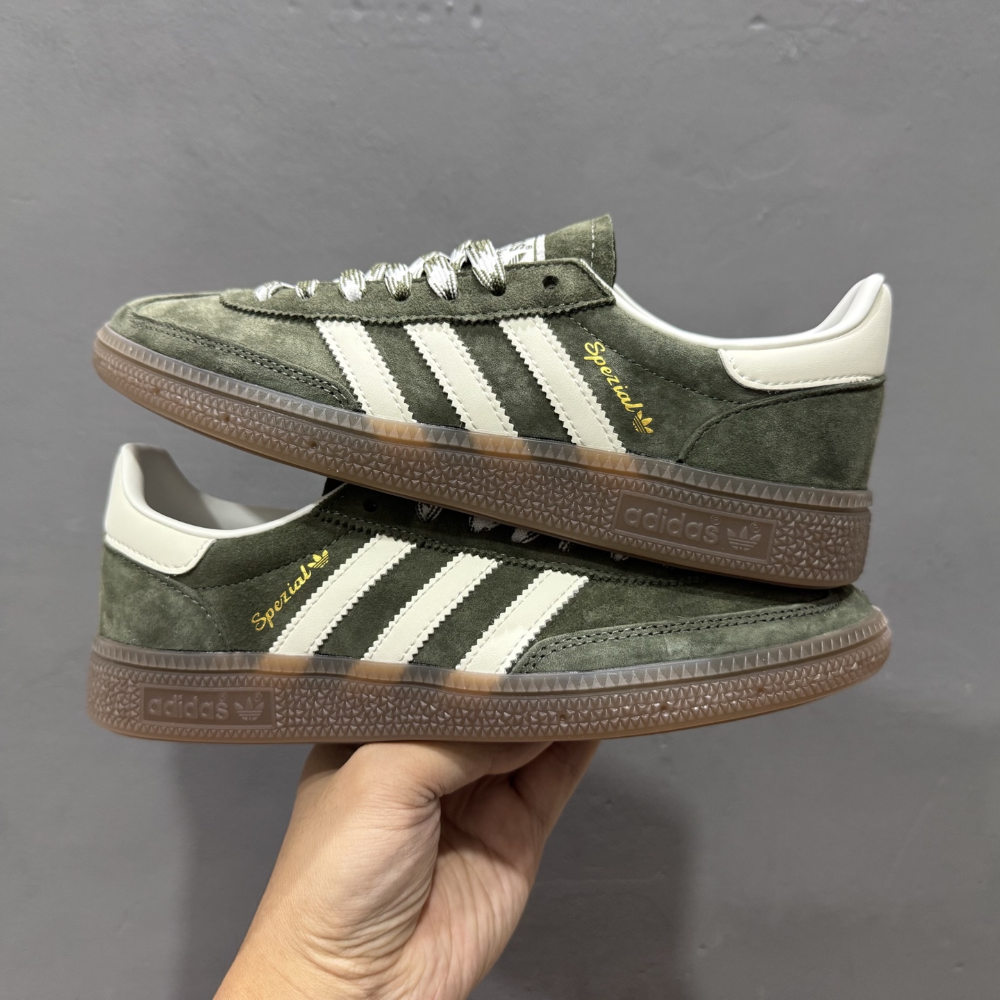 AdidHandball Spezial KI5940 阿迪达斯经典复古休闲板鞋 AdidHandball Spezial KI5940 阿迪达斯经典复古休闲板鞋