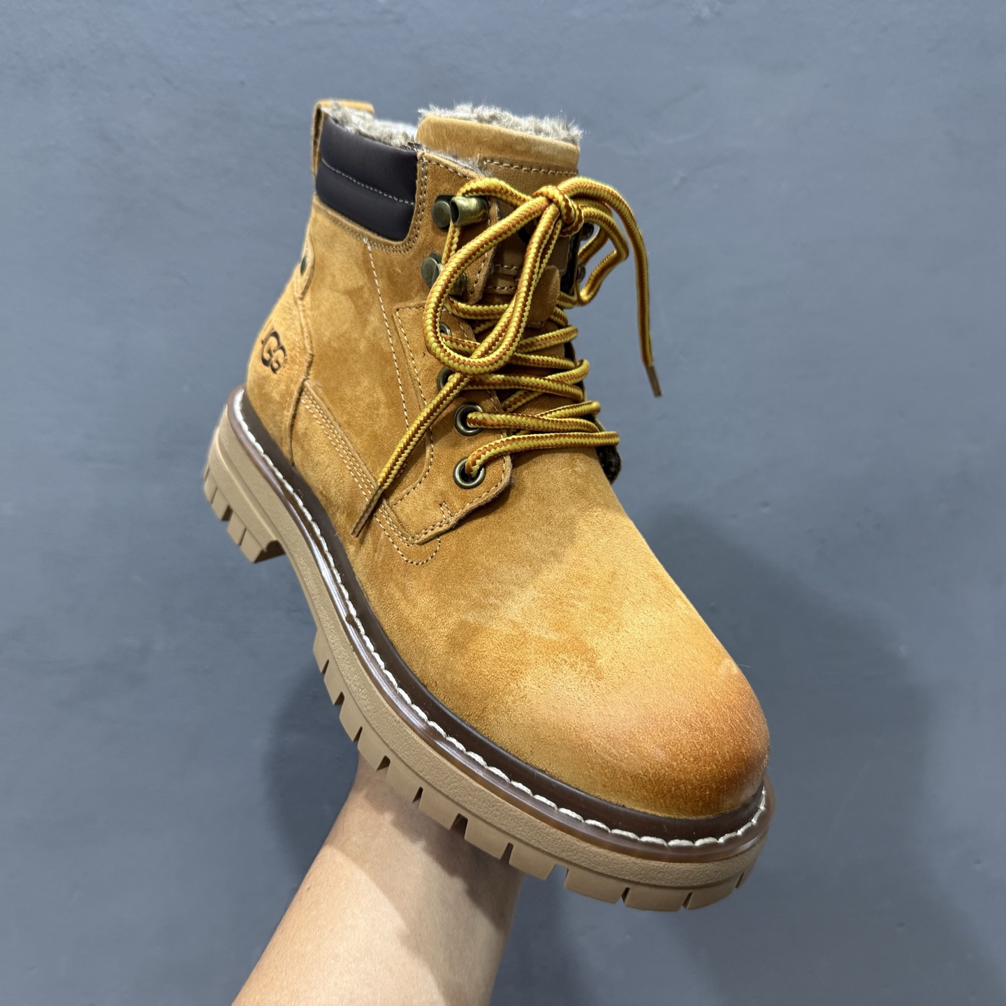 UGG Tasman Weather Hybrid 塔斯曼混合系列户外中帮休闲马丁靴雪地靴