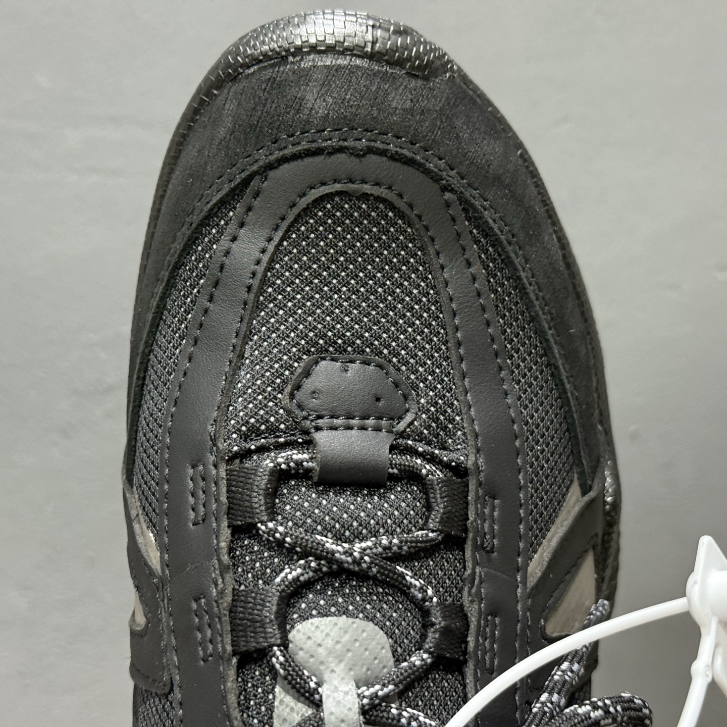 ECCO爱步男鞋2025新款运动鞋防水透气户外健步鞋BIOMC踪迹系列