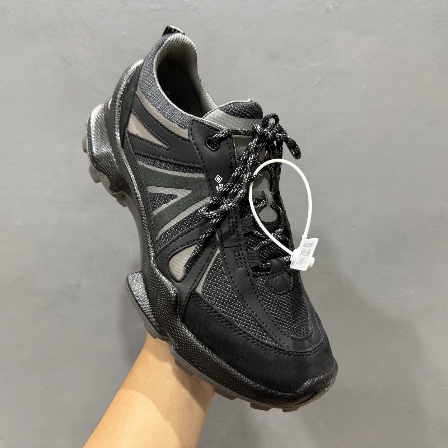 ECCO爱步男鞋2025新款运动鞋防水透气户外健步鞋BIOMC踪迹系列