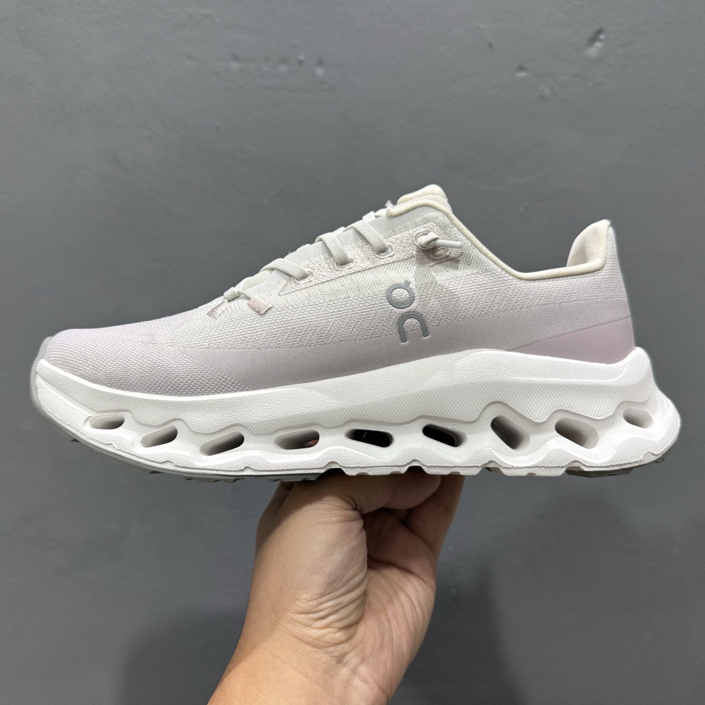 独家实拍昂跑 Cloud 6 系列 网面透气运动鞋跑步鞋